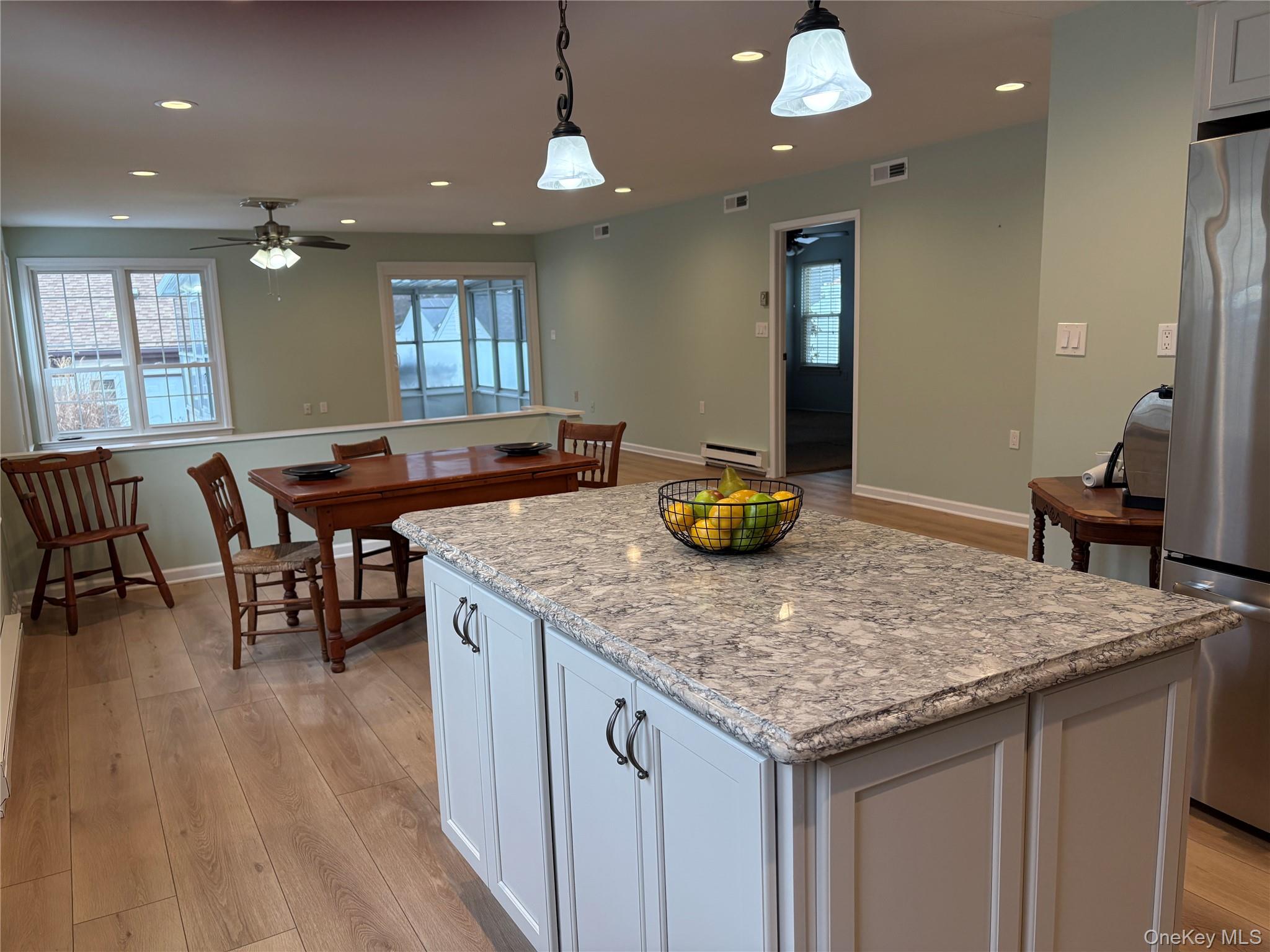 #6 photo, 498 Cranston Lane, 東長島 Ridge , NY 11961