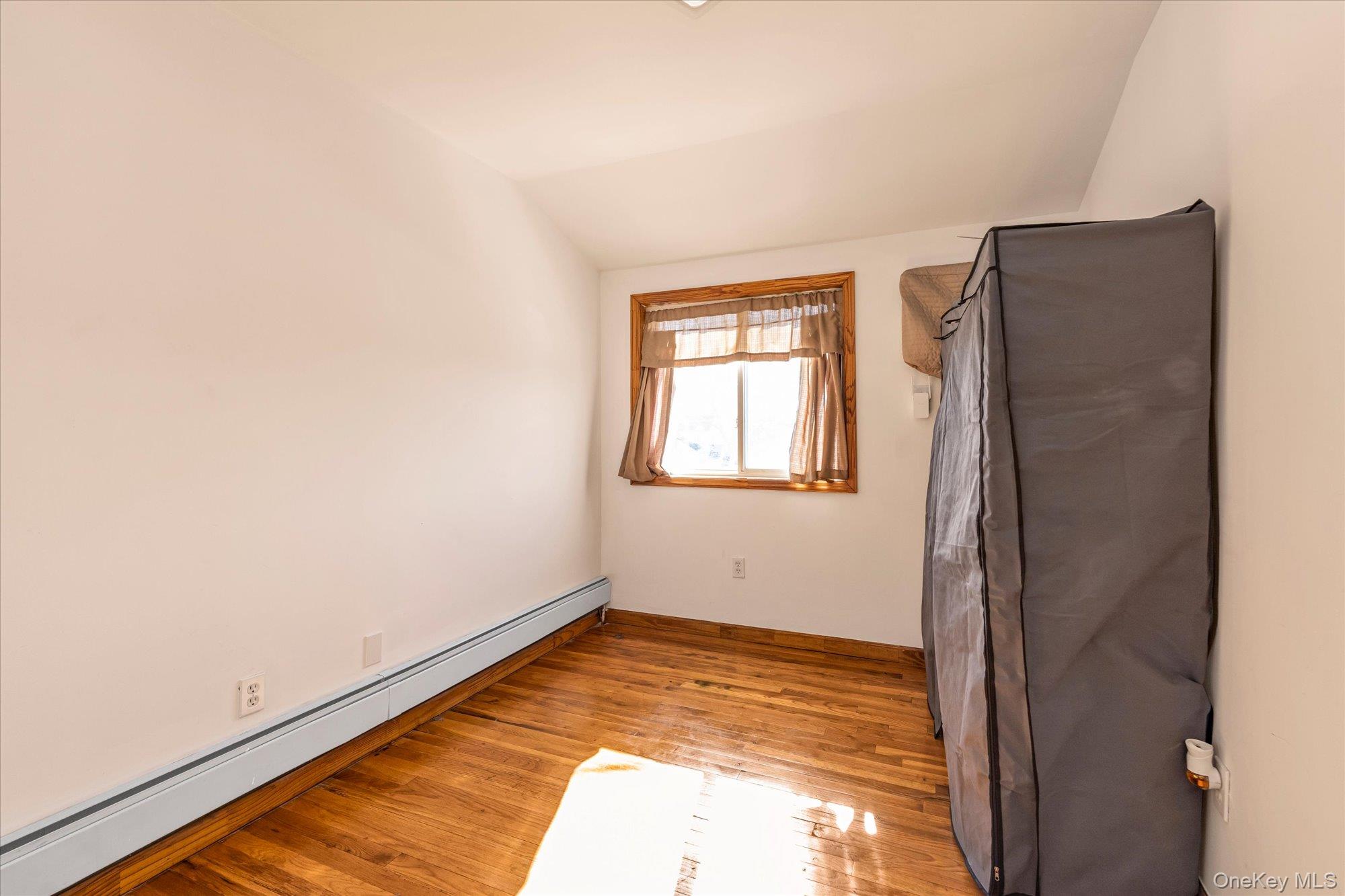 #11 photo, 117-30 201st Street, Saint Albans , NY 11412