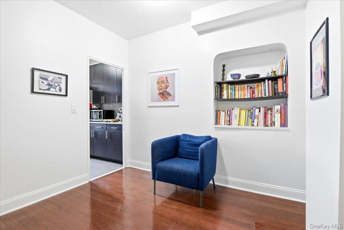 #12 photo, 99-60 63rd Road, كوينز Rego Park , NY 11374