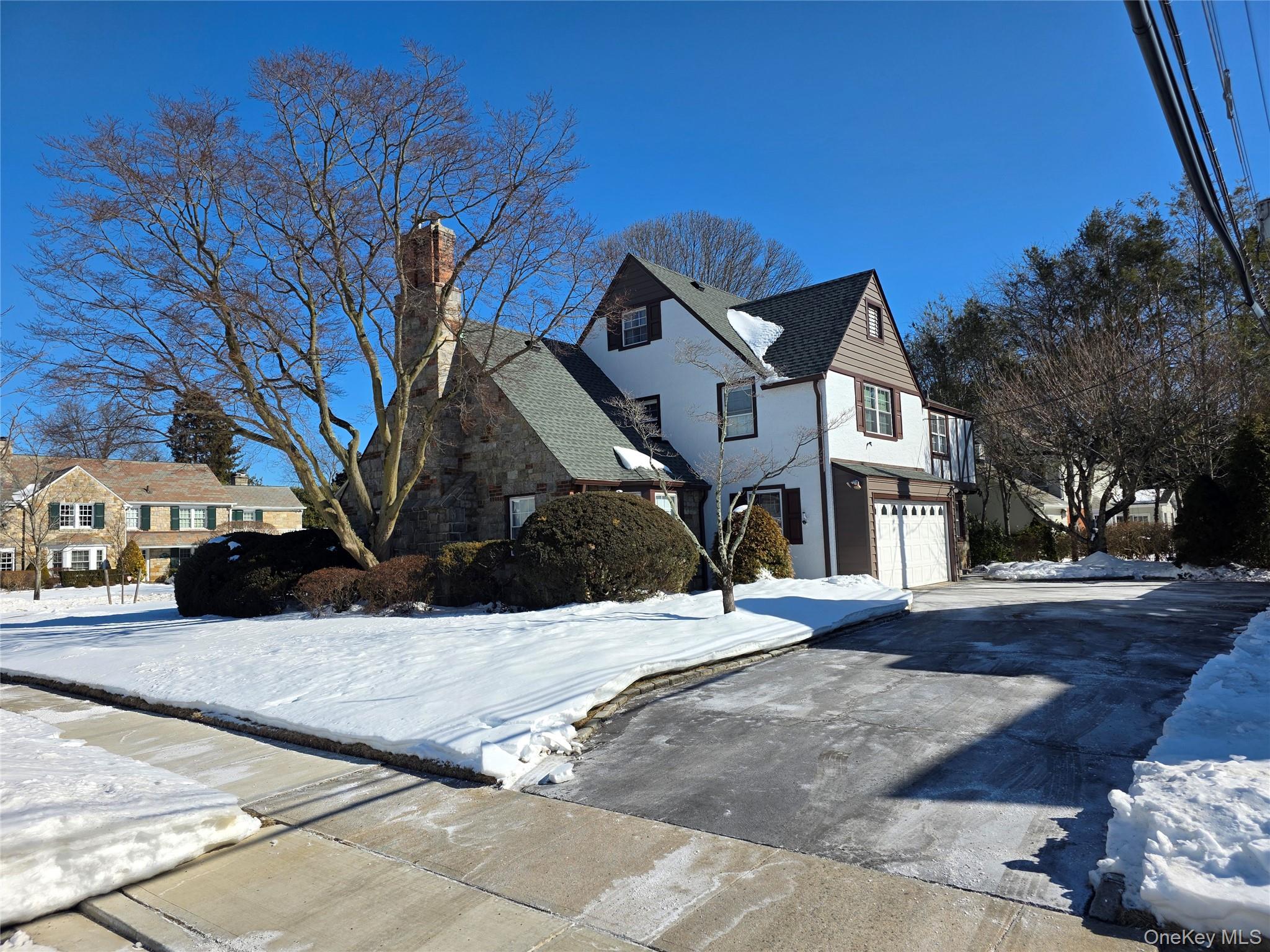 #3 photo, 24 Canterbury Road, ناسو Rockville Centre , NY 11570