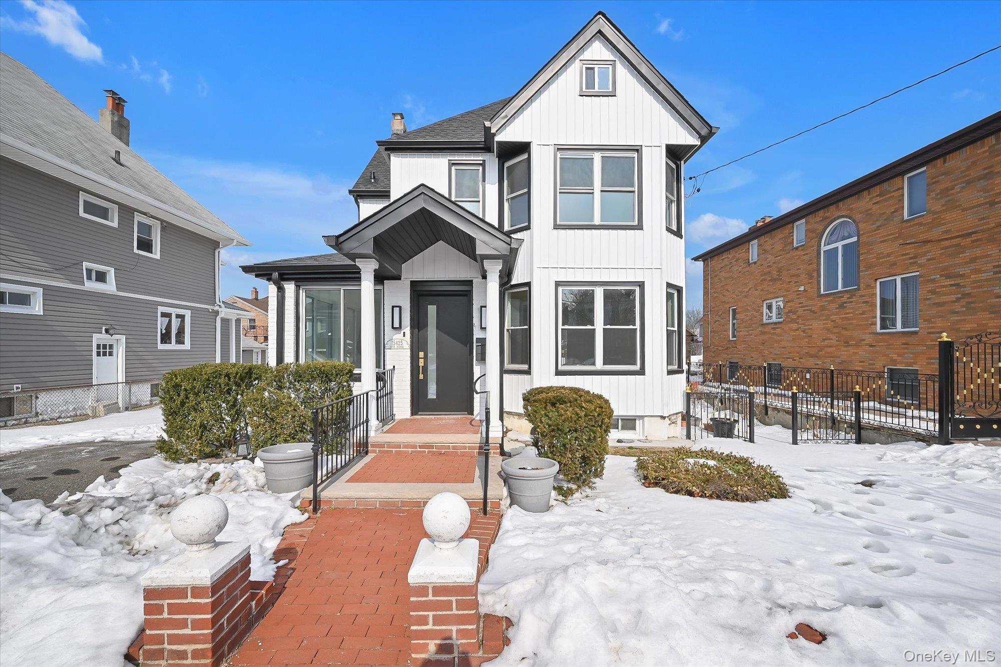 #2 photo, 154-25 13th Avenue, كوينز Whitestone , NY 11357