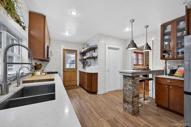 #11 photo, 28 Jane Street, Roslyn Heights , NY 11577