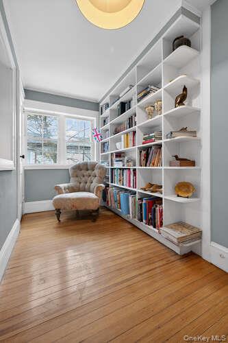 #19 photo, 28 Jane Street, Roslyn Heights , NY 11577