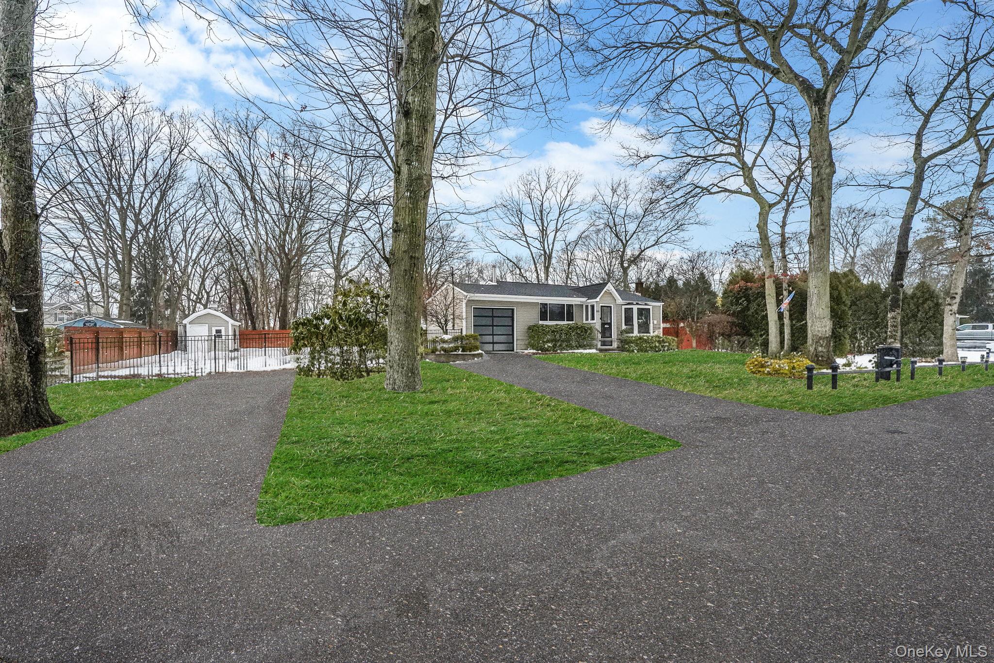 #5 photo, 100 Parkside Avenue, Miller Place , NY 11764