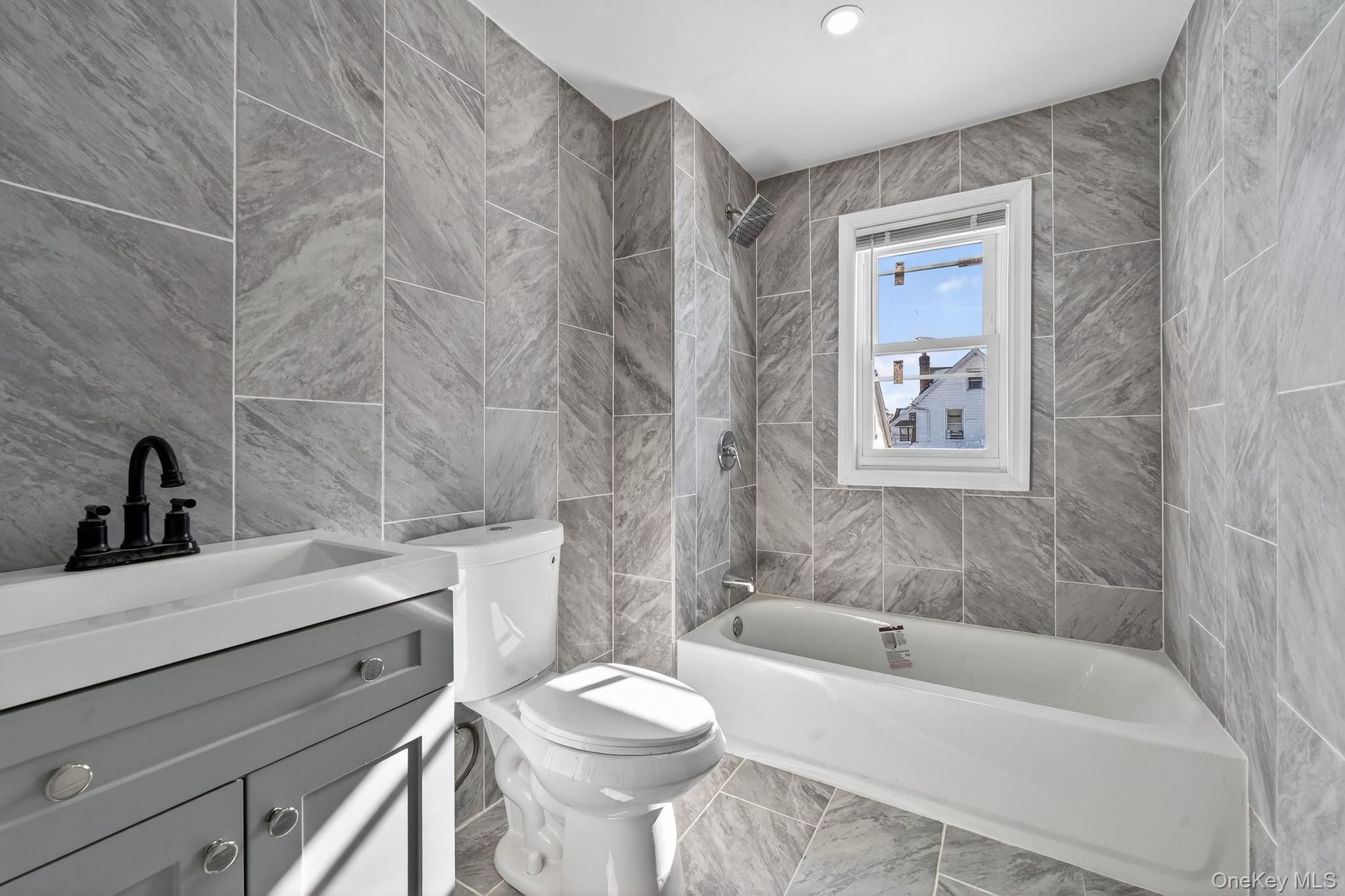 #10 photo, 191-44 113th Avenue, कुईंस Saint Albans , NY 11412