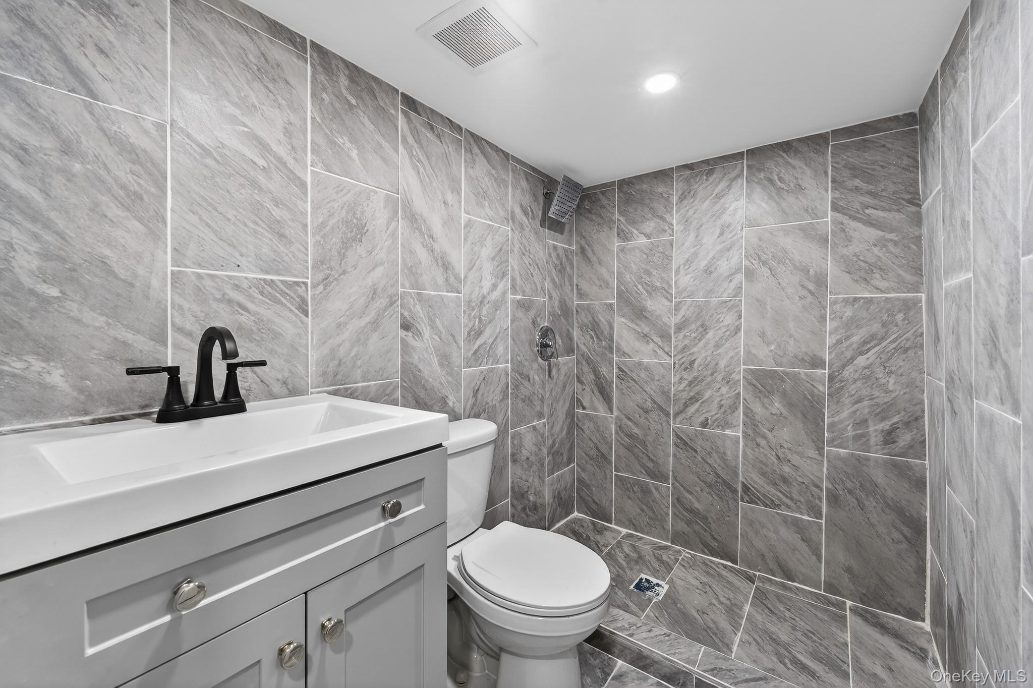 #14 photo, 191-44 113th Avenue, कुईंस Saint Albans , NY 11412