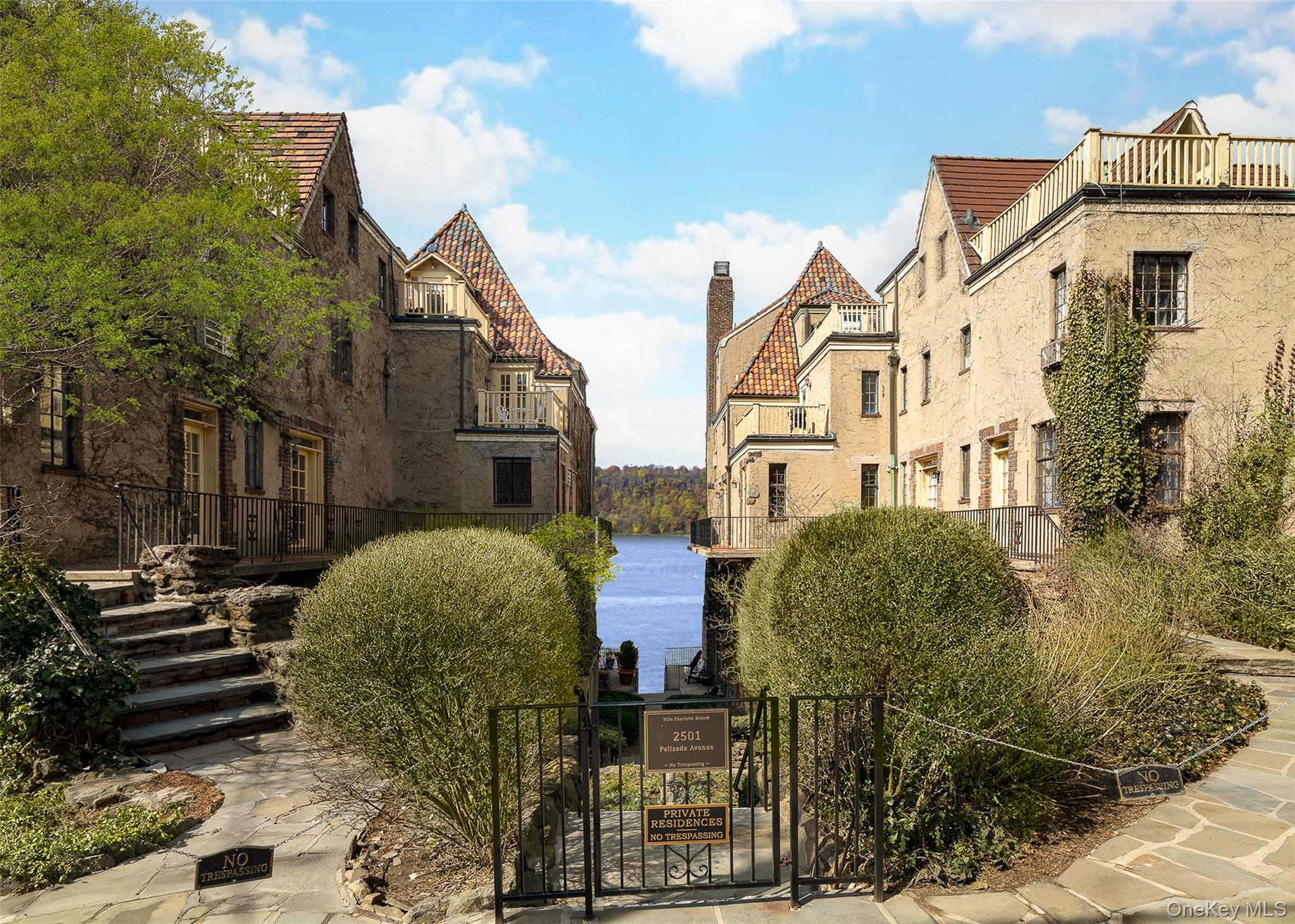 #1 photo, 2501 Palisade Avenue, Бронкс ‖ Bronx , NY 10463