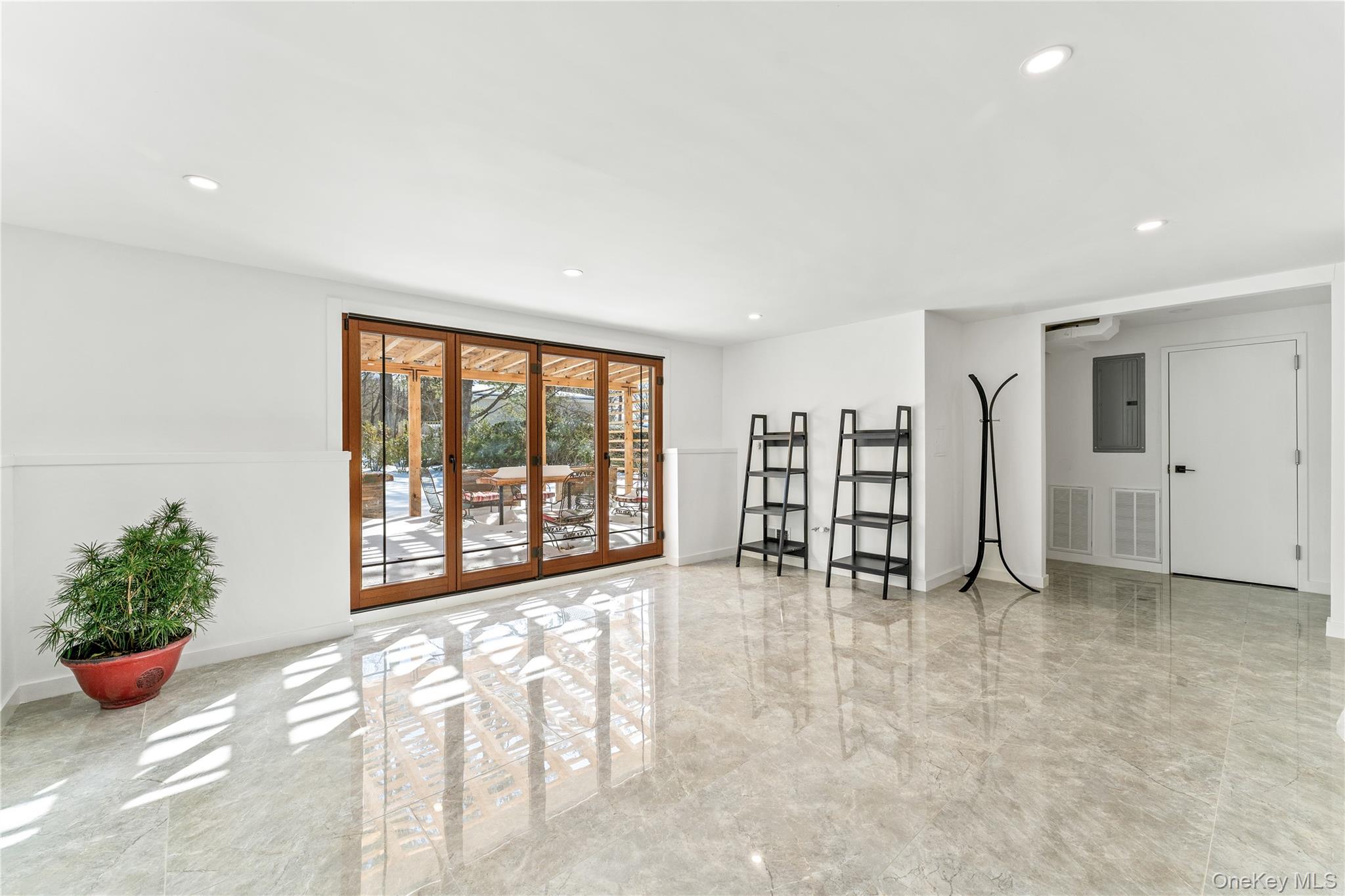 #19 photo, 719 Wilmot Road, 뉴욕주 Scarsdale , NY 10583