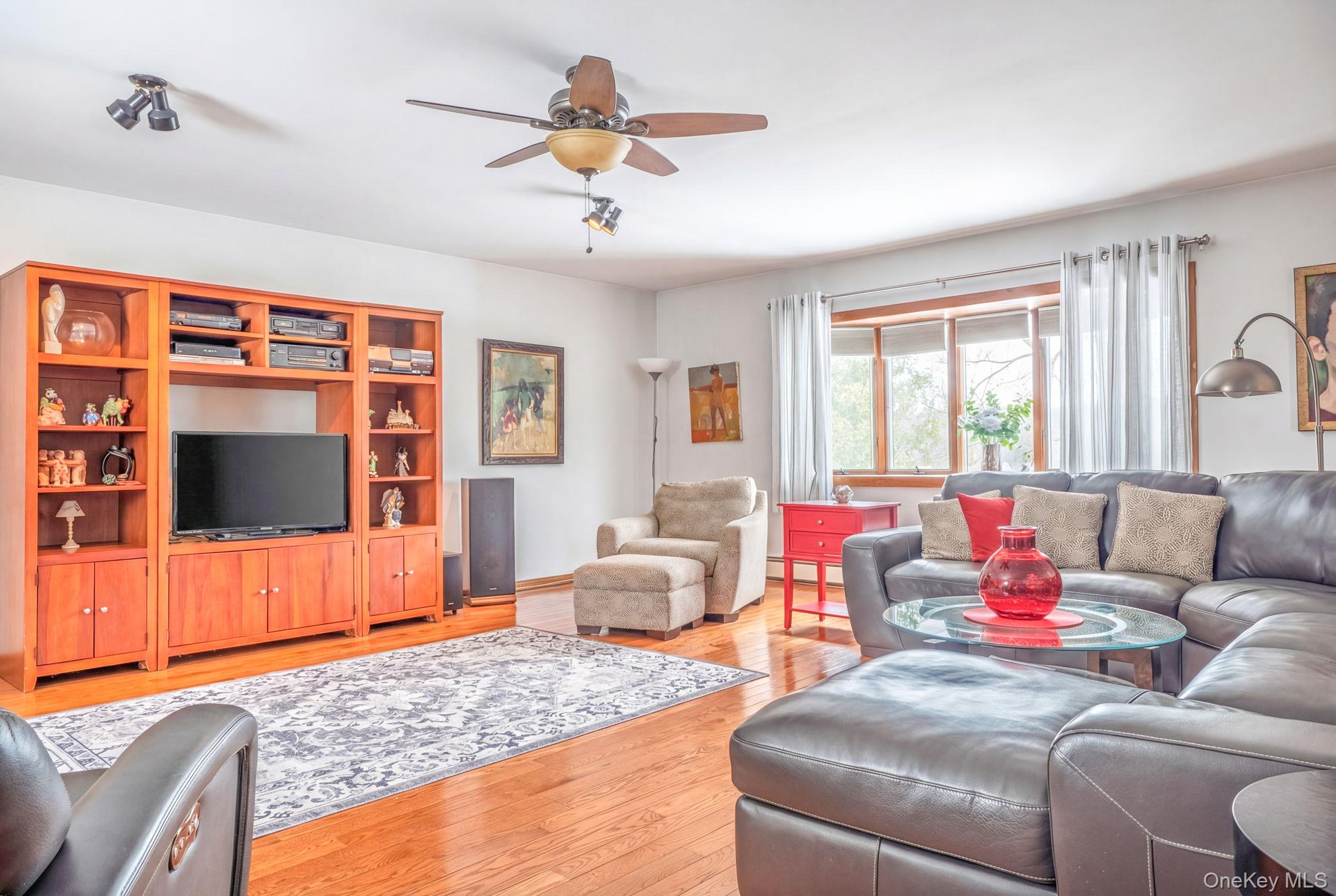 #18 photo, 538 Mountain View Avenue, Hurley , NY 12443