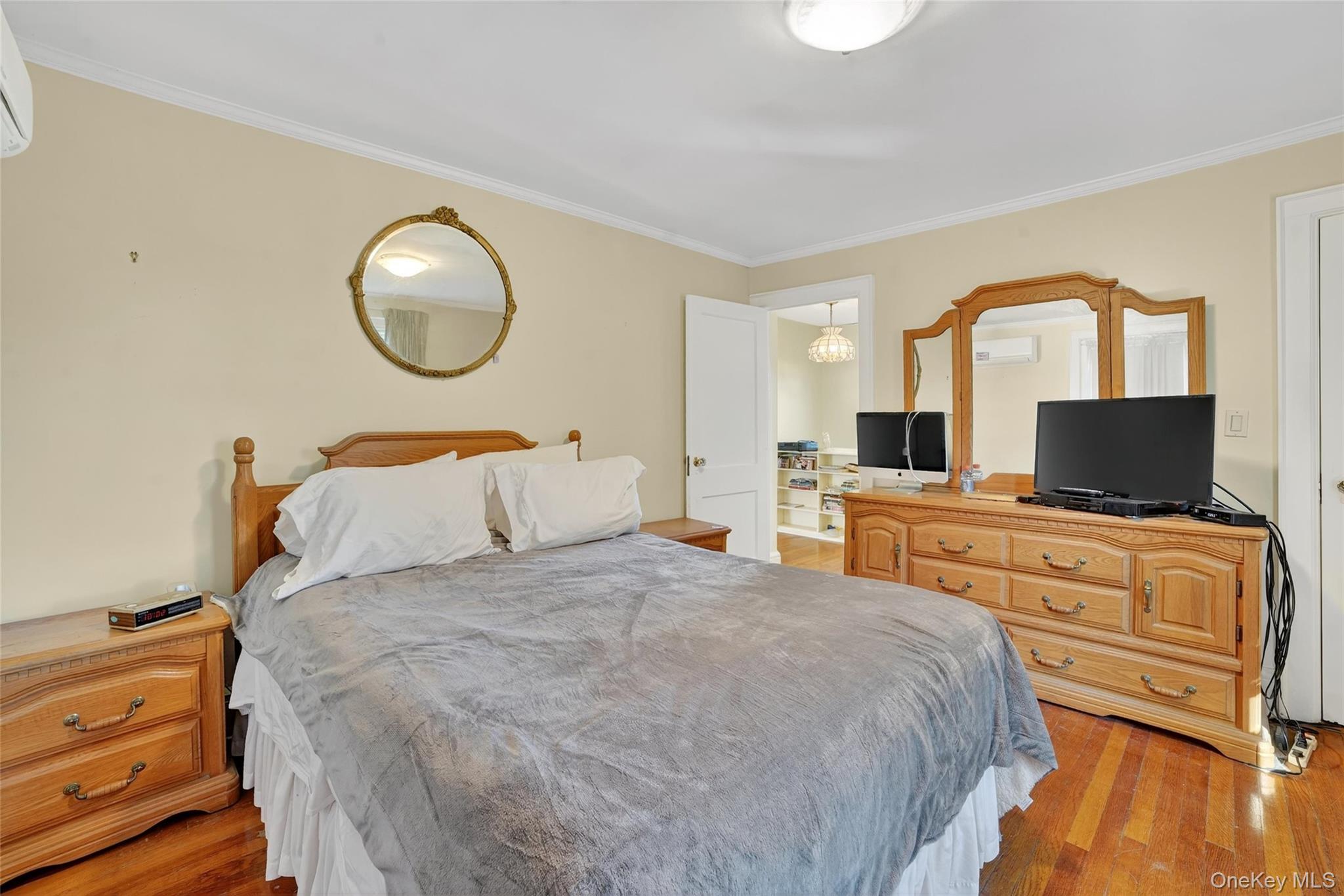 #20 photo, 10 Edna Street, White Plains , NY 10606