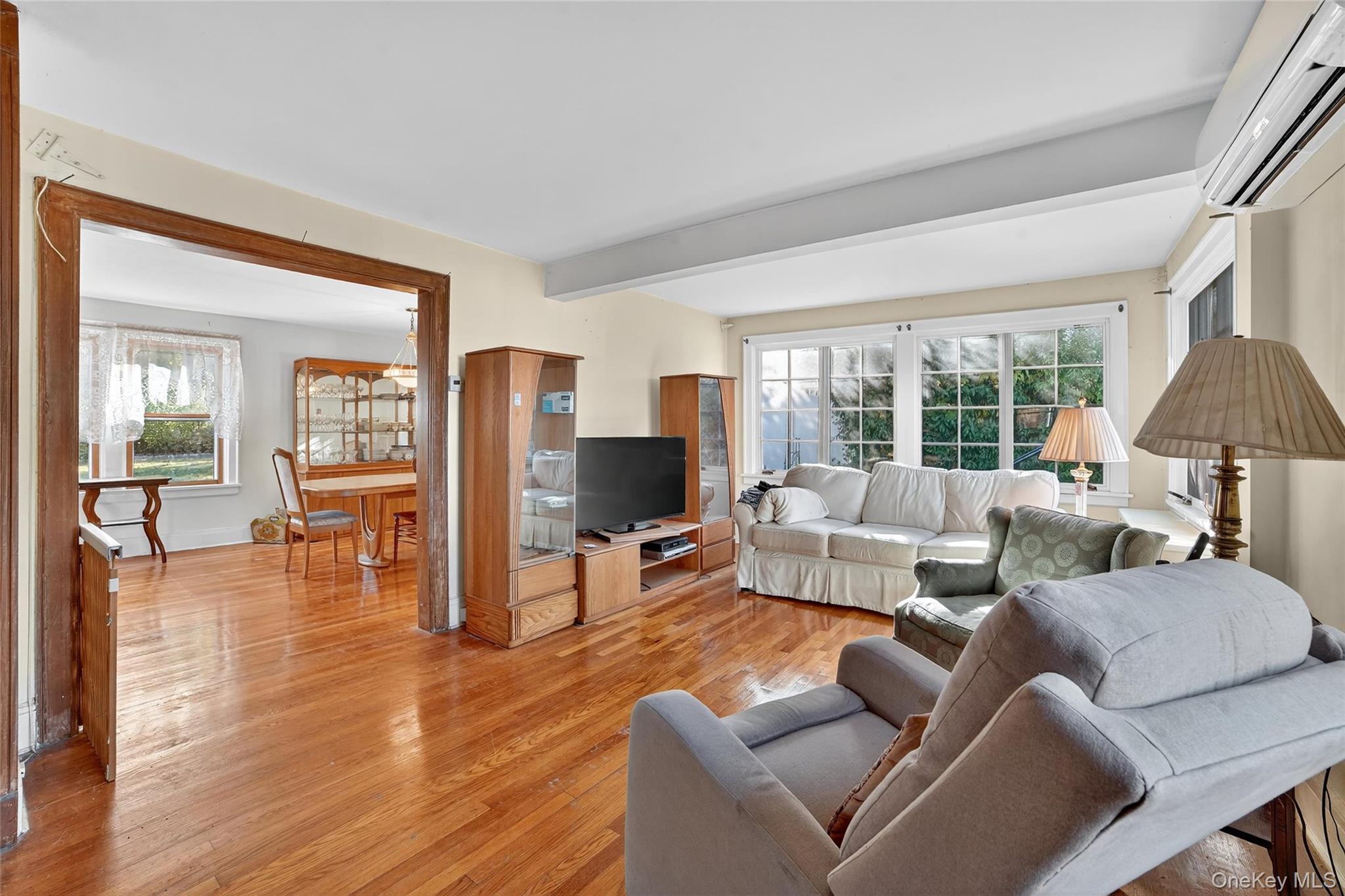 #3 photo, 10 Edna Street, White Plains , NY 10606