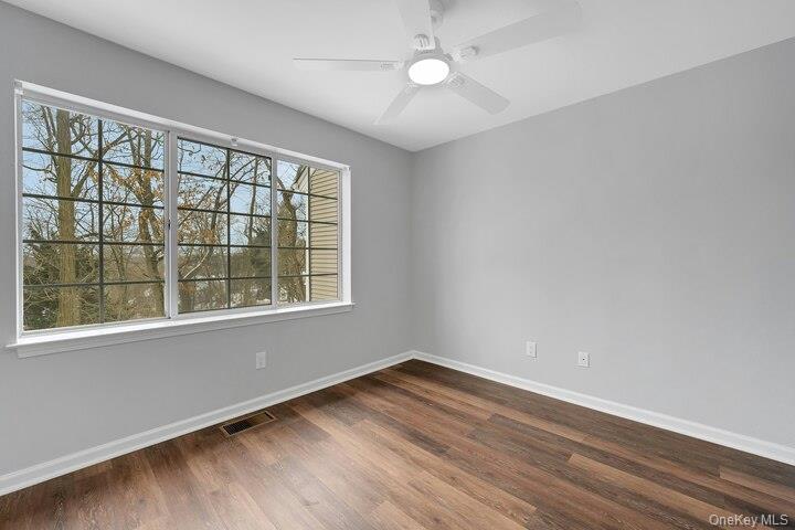 #16 photo, 202 Park Ridge Lane, White Plains , NY 10603