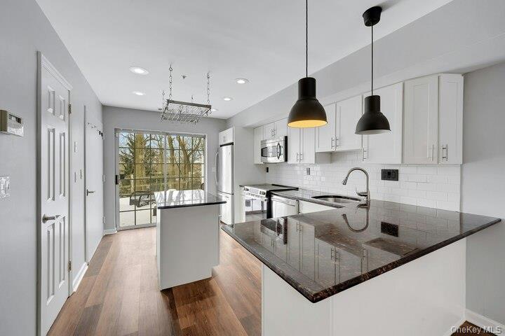 #9 photo, 202 Park Ridge Lane, White Plains , NY 10603