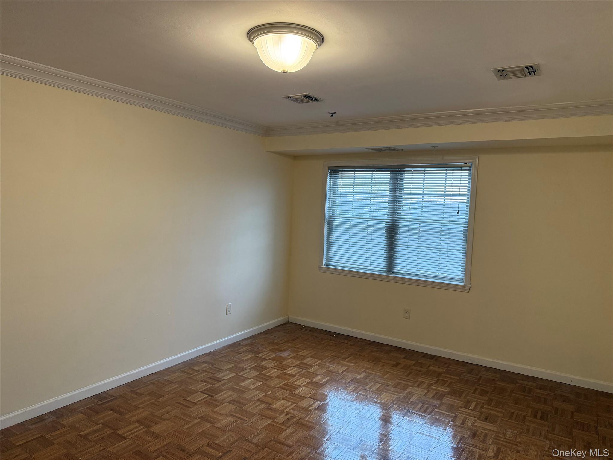 #6 photo, 3 Cross Street, Suffern , NY 10901