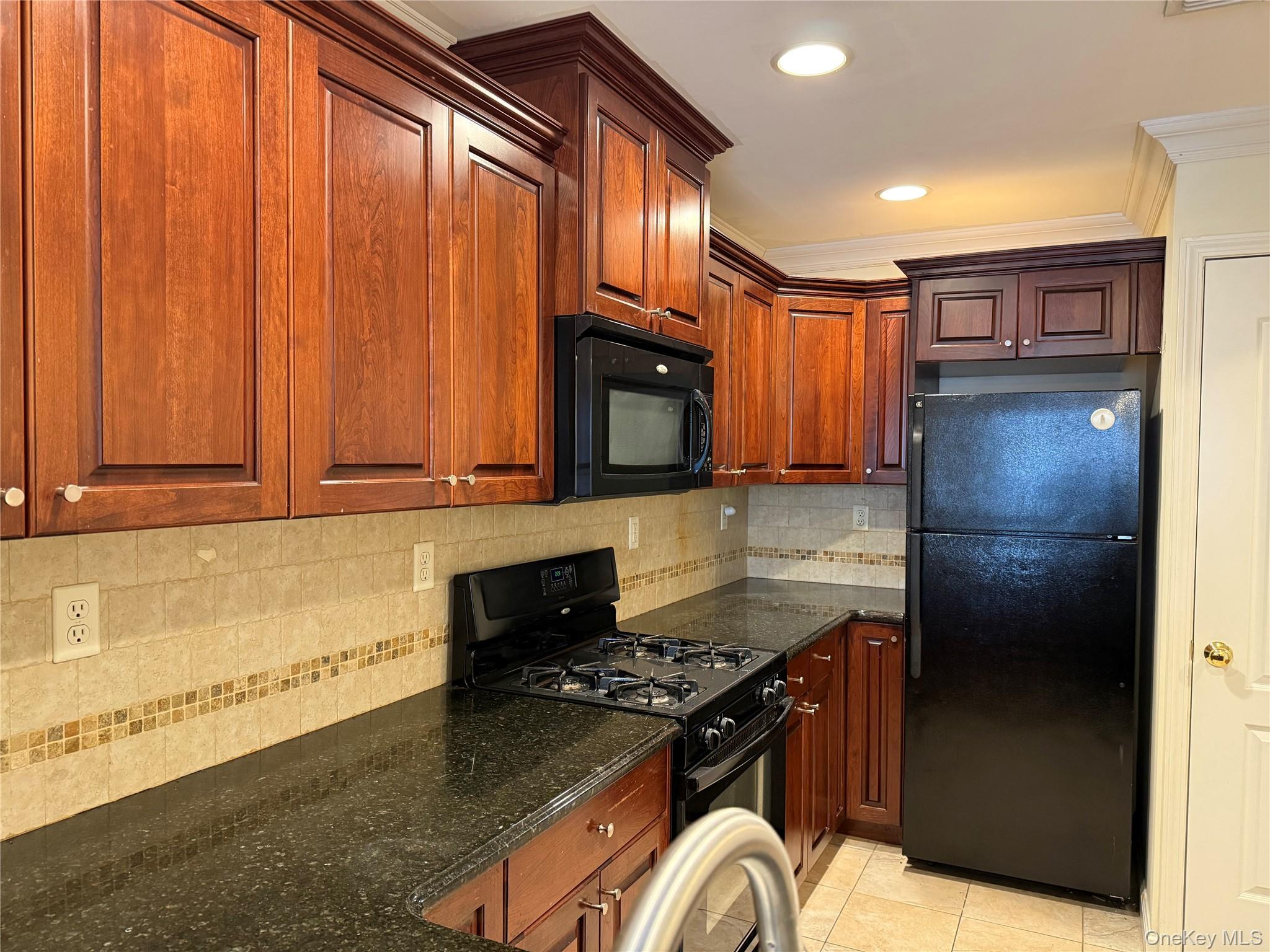 #9 photo, 3 Cross Street, Suffern , NY 10901