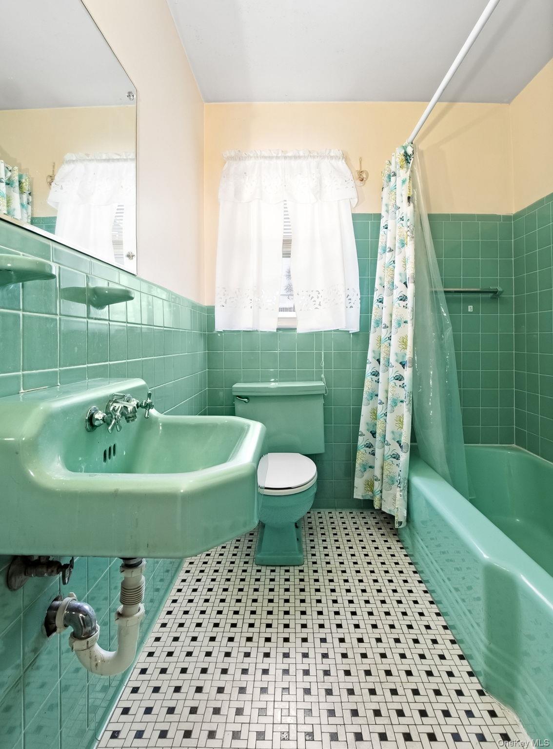 #20 photo, 5 N Shenorock Drive, Yorktown Heights , NY 10598