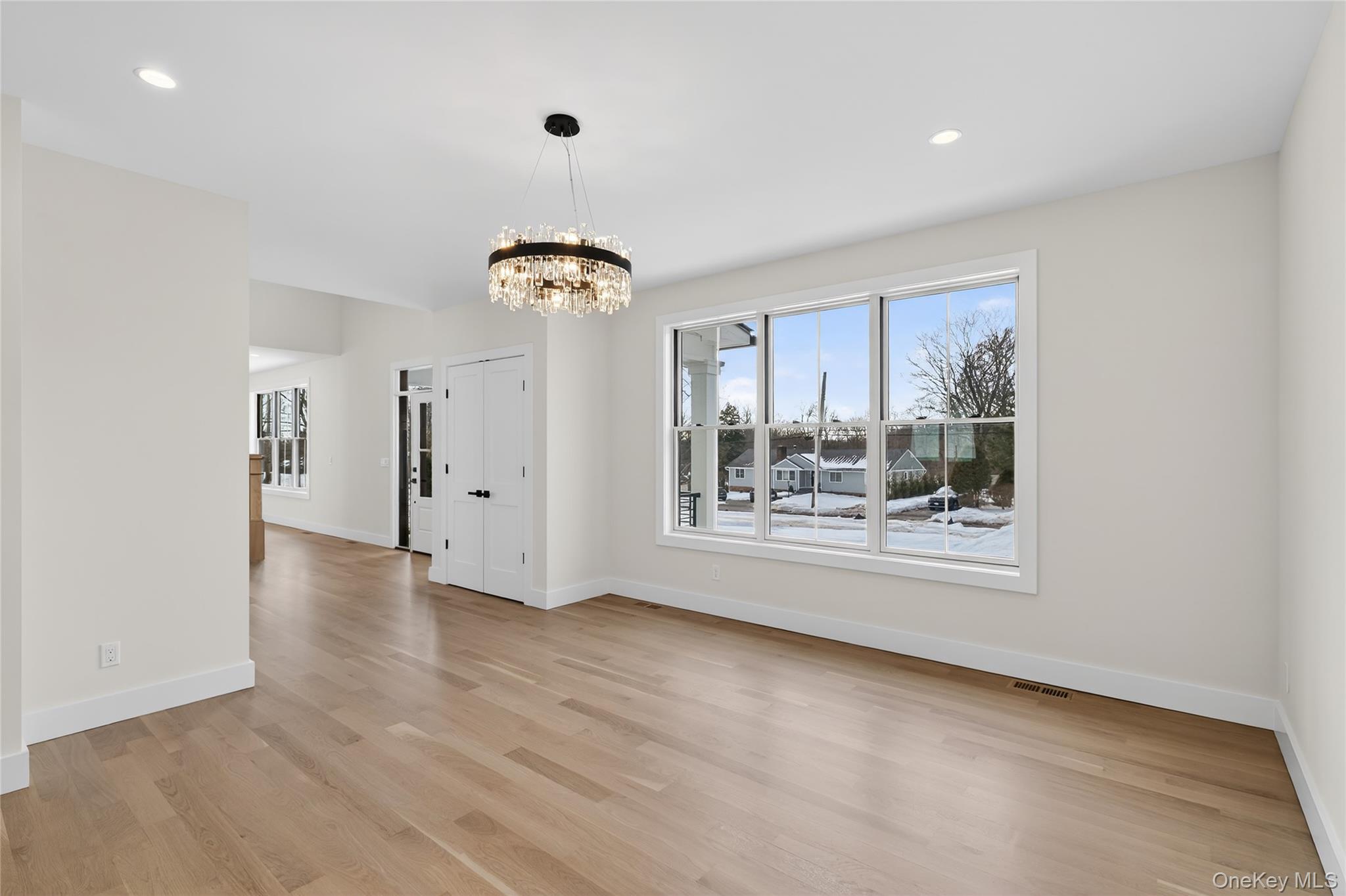 #18 photo, 43 Hilltop Lane, Thornwood , NY 10594