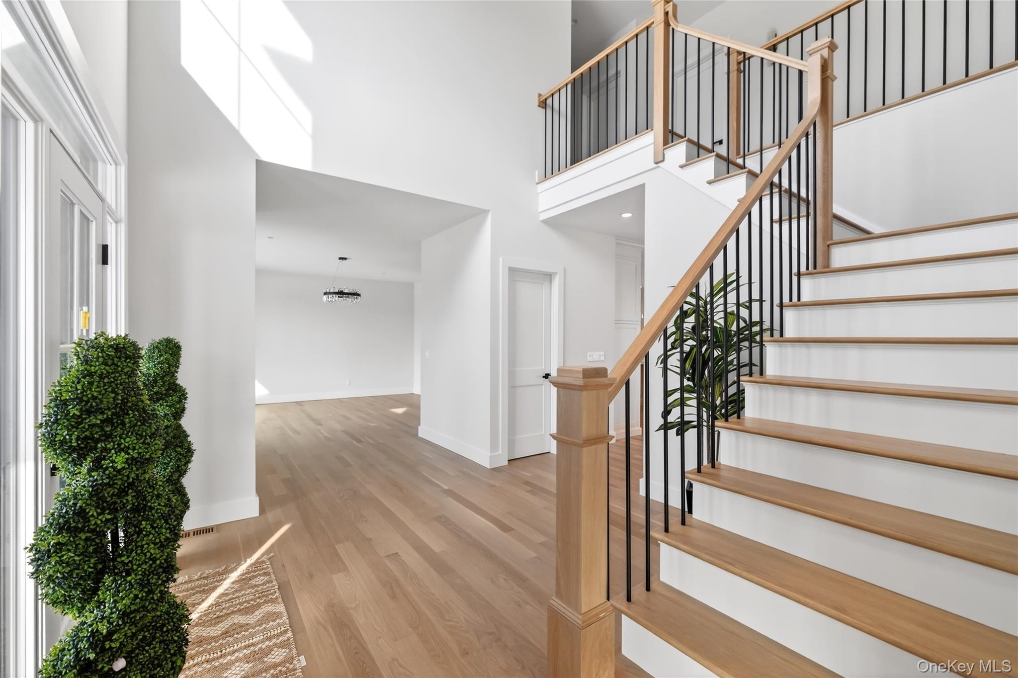 #3 photo, 43 Hilltop Lane, Thornwood , NY 10594