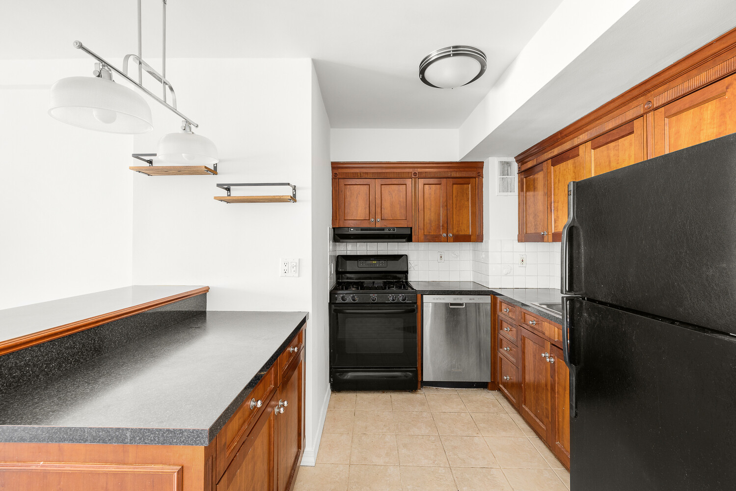 #4 photo, 305 E 24TH Street, Kips Bay , NY 10010