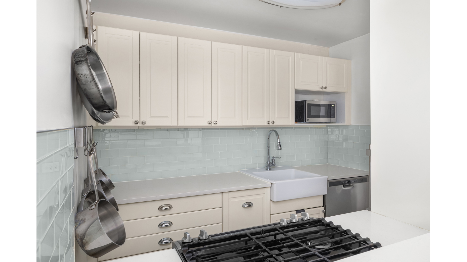 #6 photo, 303 W 66TH Street, מנהטן Lincoln Square , NY 10069