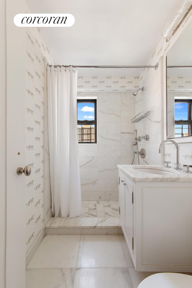 #13 photo, 201 E 83RD Street, Yorkville , NY 10028