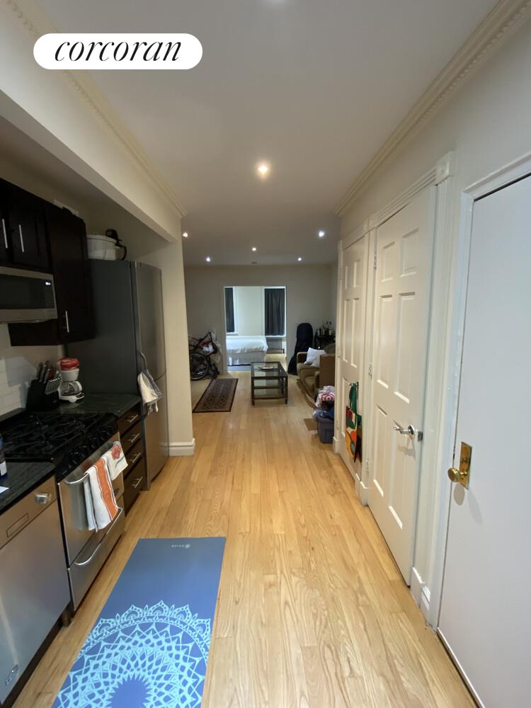 #8 photo, New York City, Lenox Hill , NY 10021