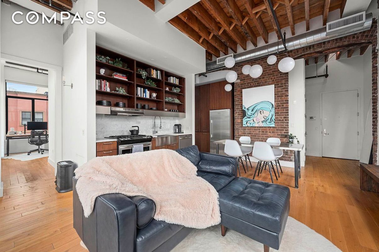 #3 photo, Brooklyn, Williamsburg , NY 11249