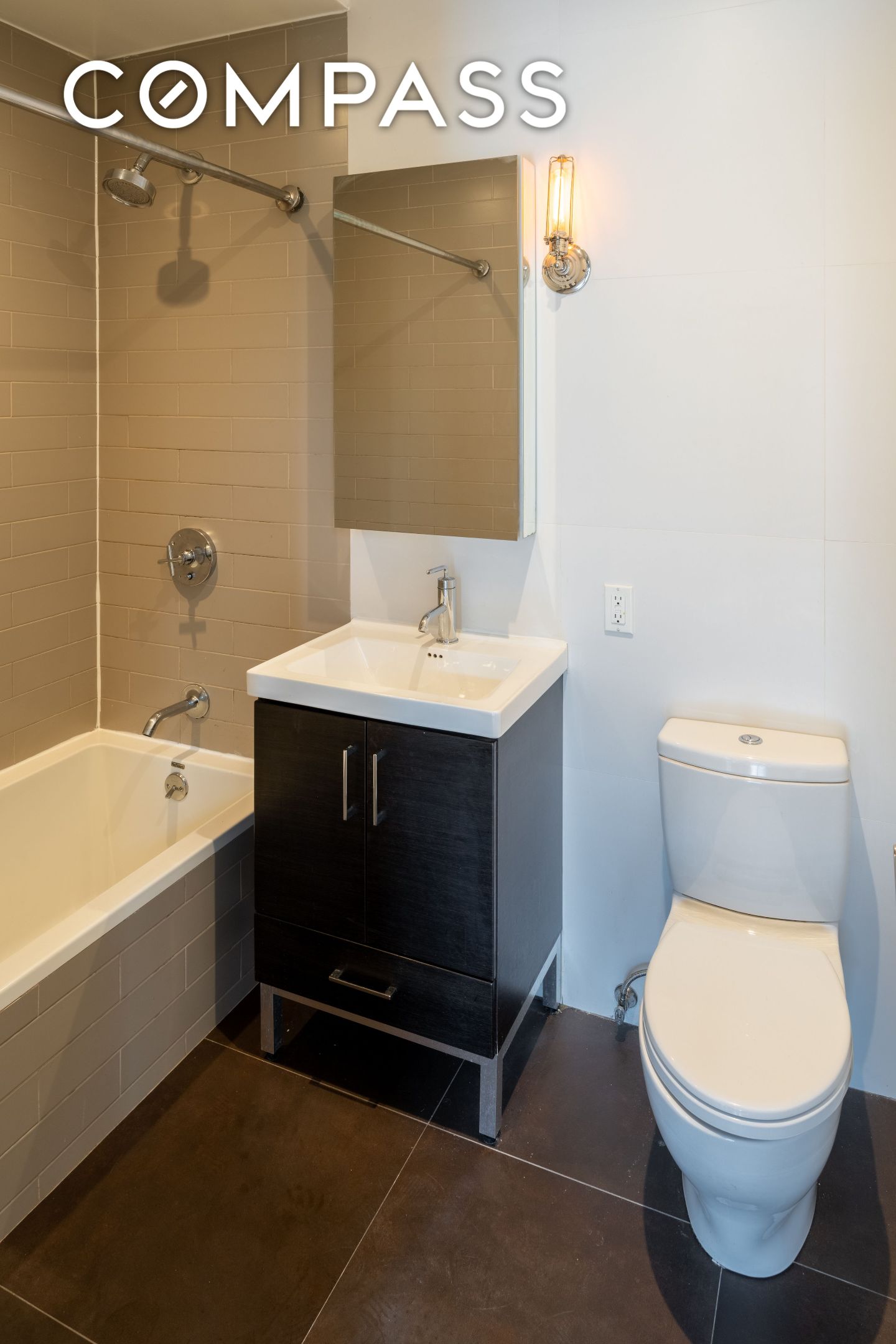 #5 photo, Brooklyn, Williamsburg , NY 11249