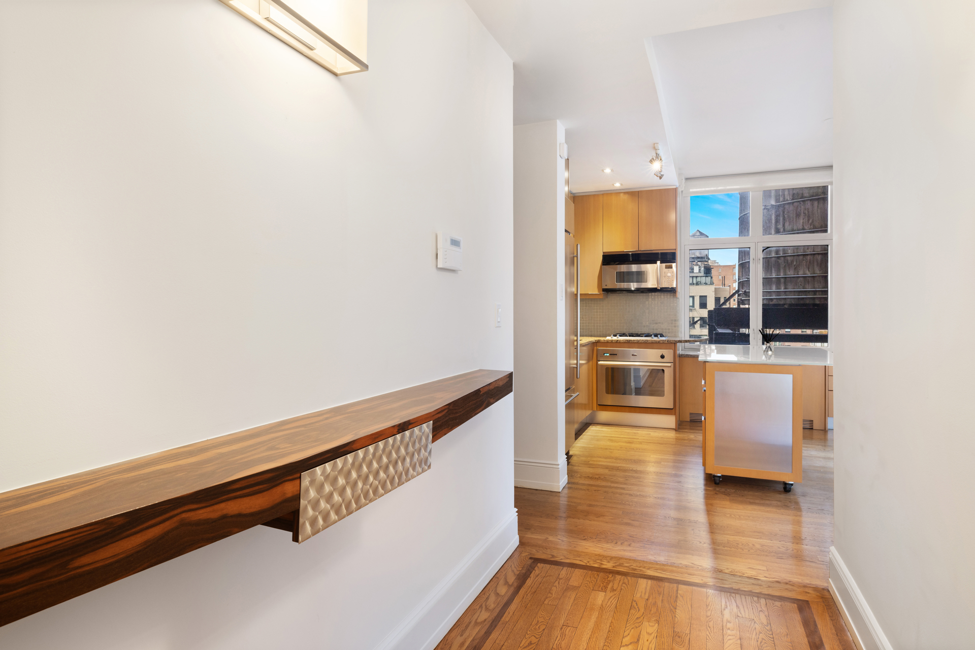 #9 photo, 188 E 70TH Street, Lenox Hill , NY 10021