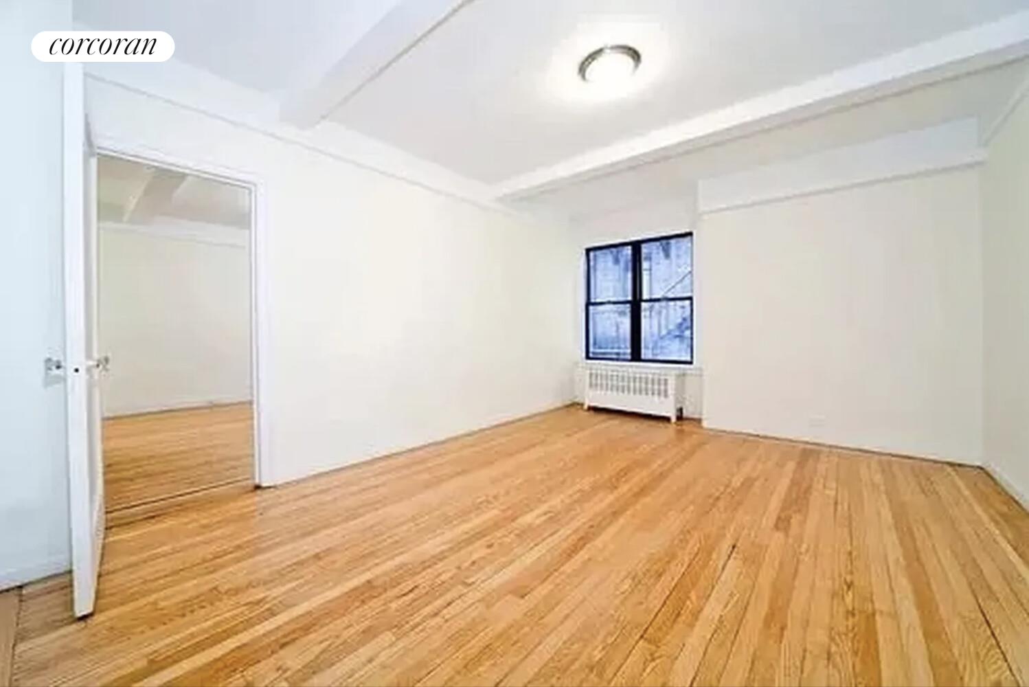 #5 photo, 40 W 72ND Street, 曼哈顿 Lincoln Square , NY 10023