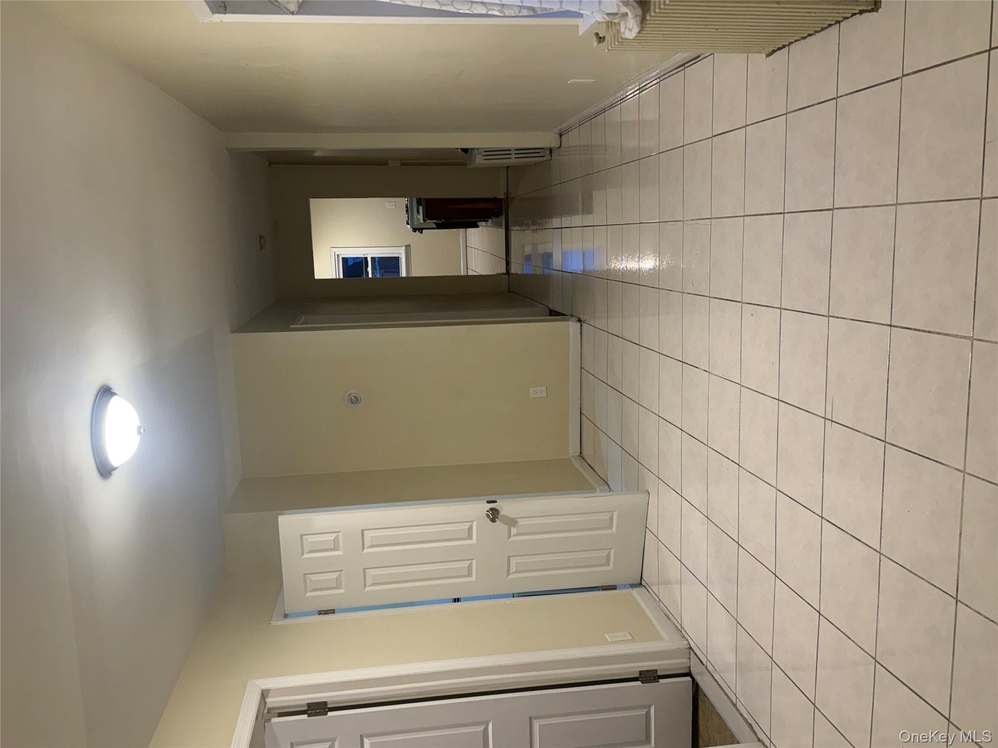 #8 photo, 33 Kingston Avenue, Floral Park , NY 11001