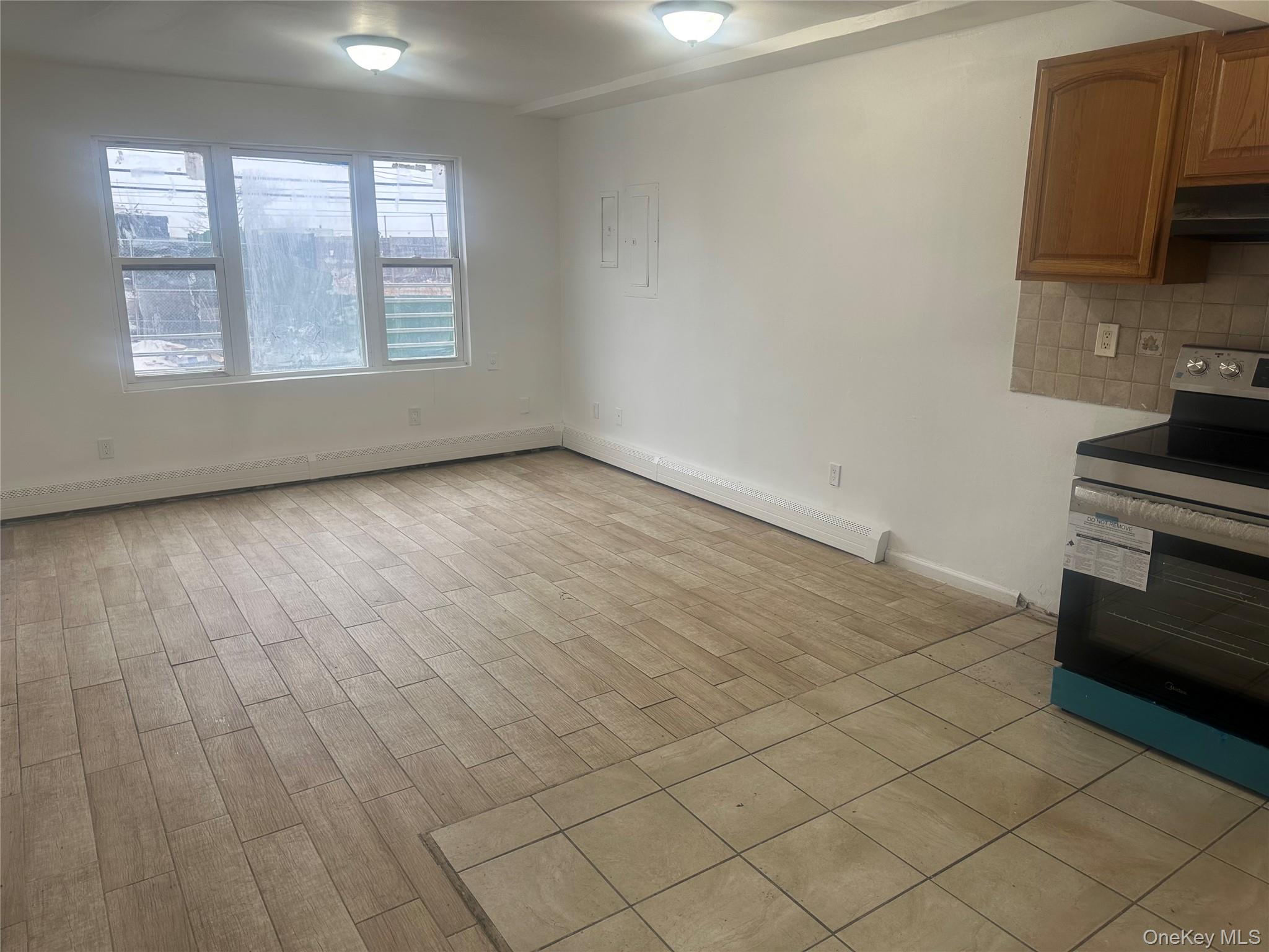 #4 photo, 340 Beach 84th Street, Rockaway Beach , NY 11693