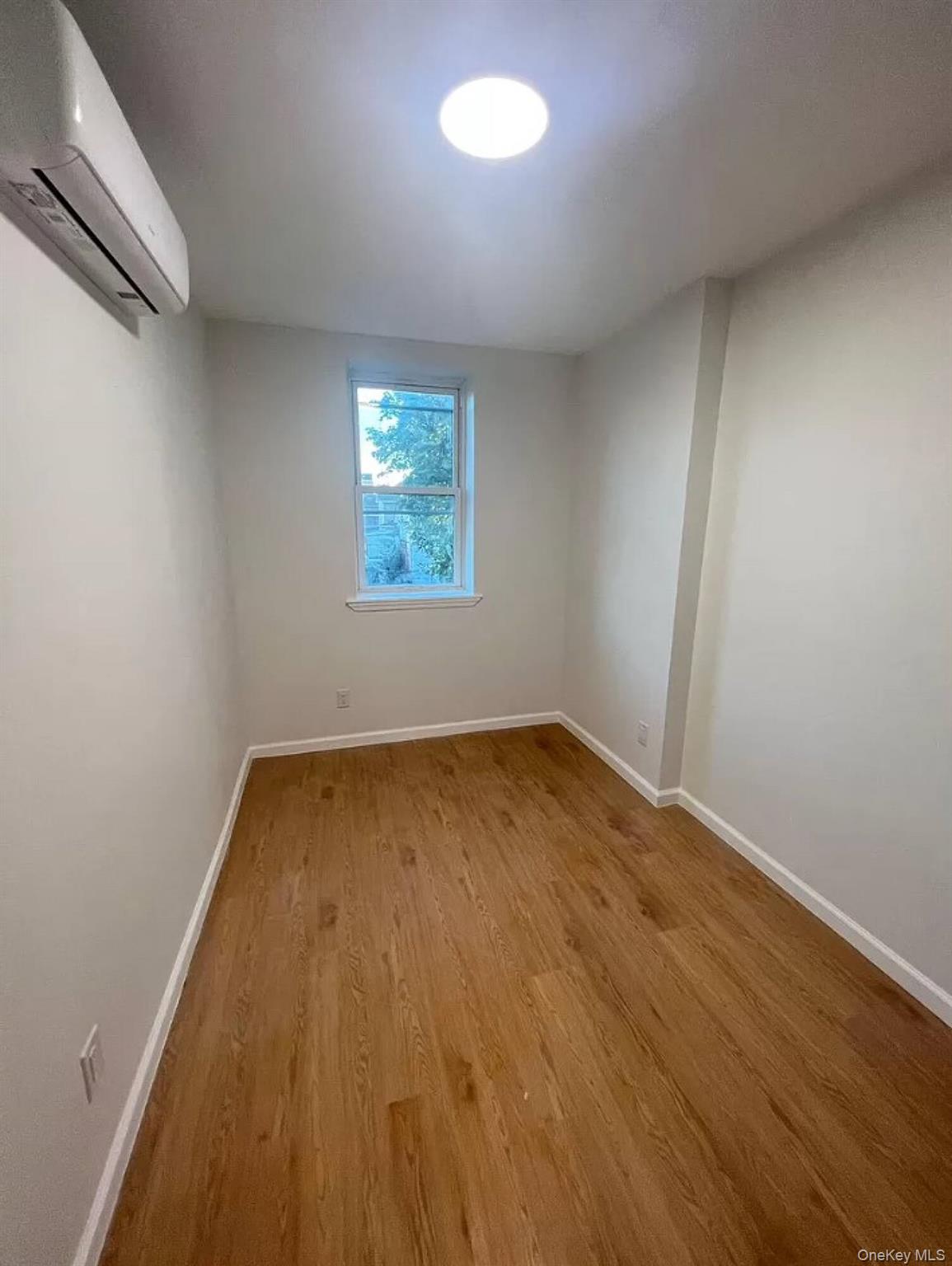 #7 photo, 11310 Jamaica Avenue, Richmond Hill , NY 11418