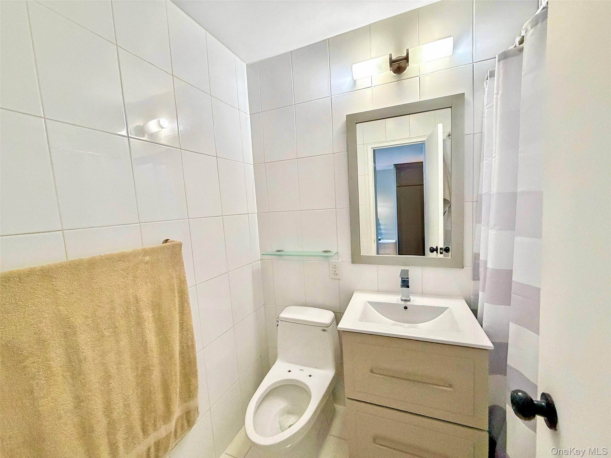 #10 photo, 61-20 Grand Central Parkway, Forest Hills , NY 11375