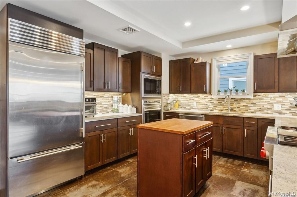 #17 photo, 225 E Walnut Street, ناسو Long Beach , NY 11561