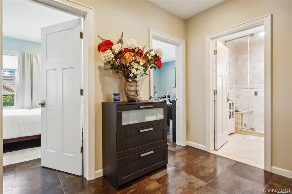 #19 photo, 225 E Walnut Street, ناسو Long Beach , NY 11561