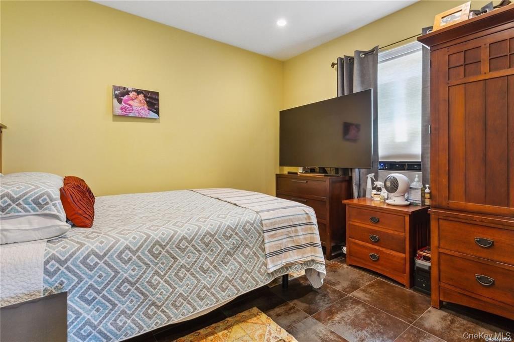 #20 photo, 225 E Walnut Street, ناسو Long Beach , NY 11561