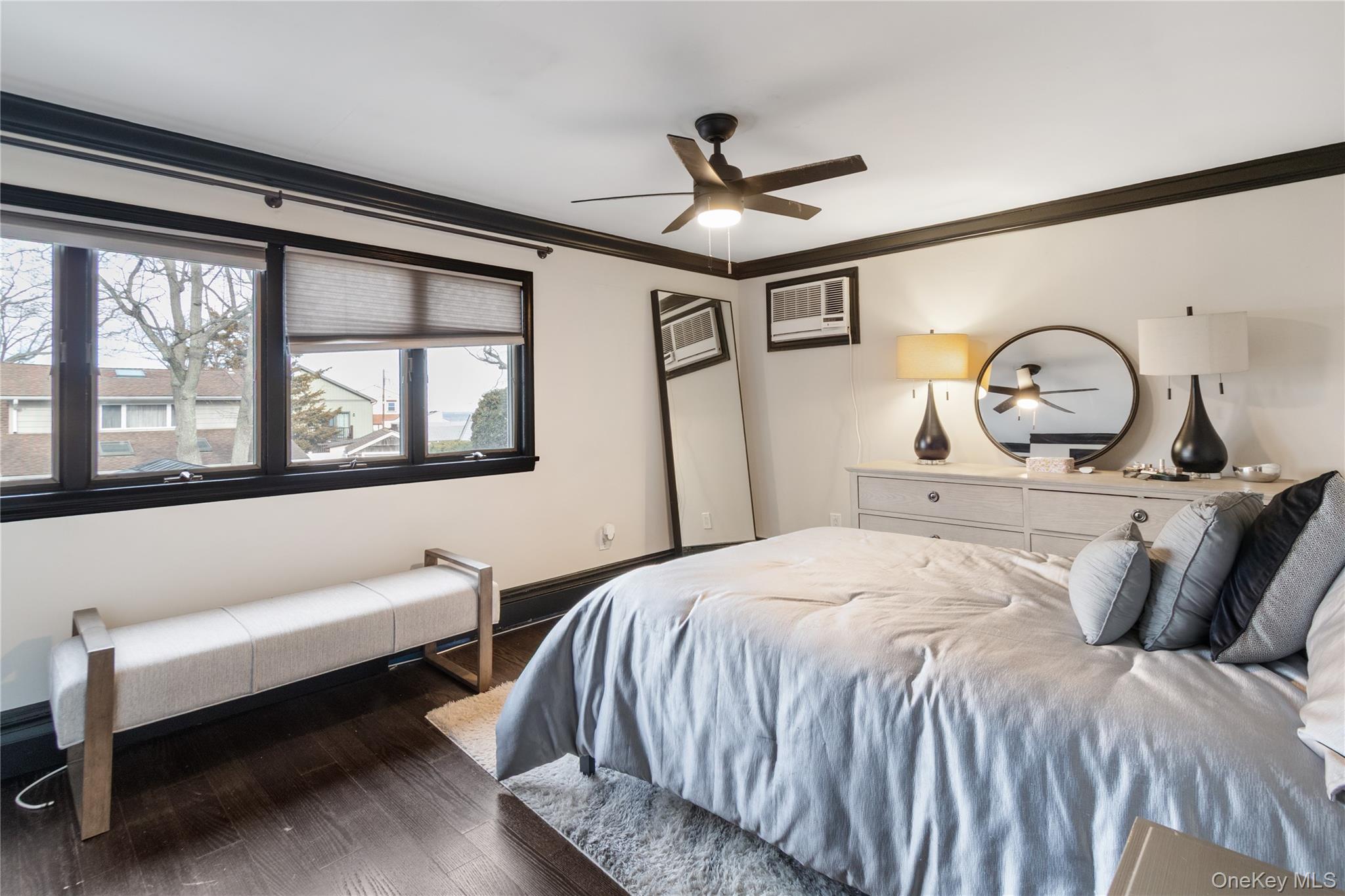 #9 photo, 6 Charles Place, Bayville , NY 11709