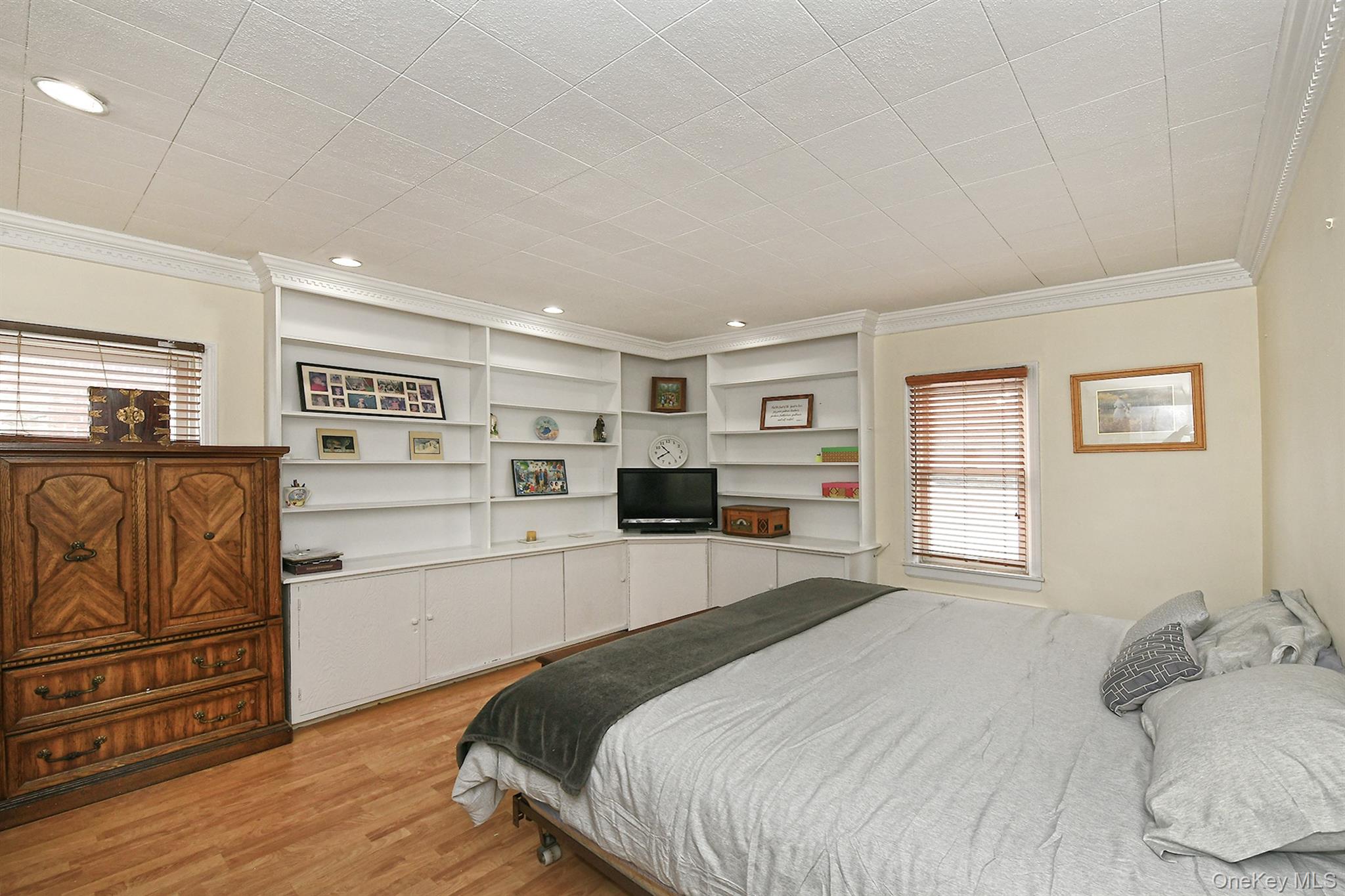 #15 photo, 540 W Olive Street, ناسو Long Beach , NY 11561