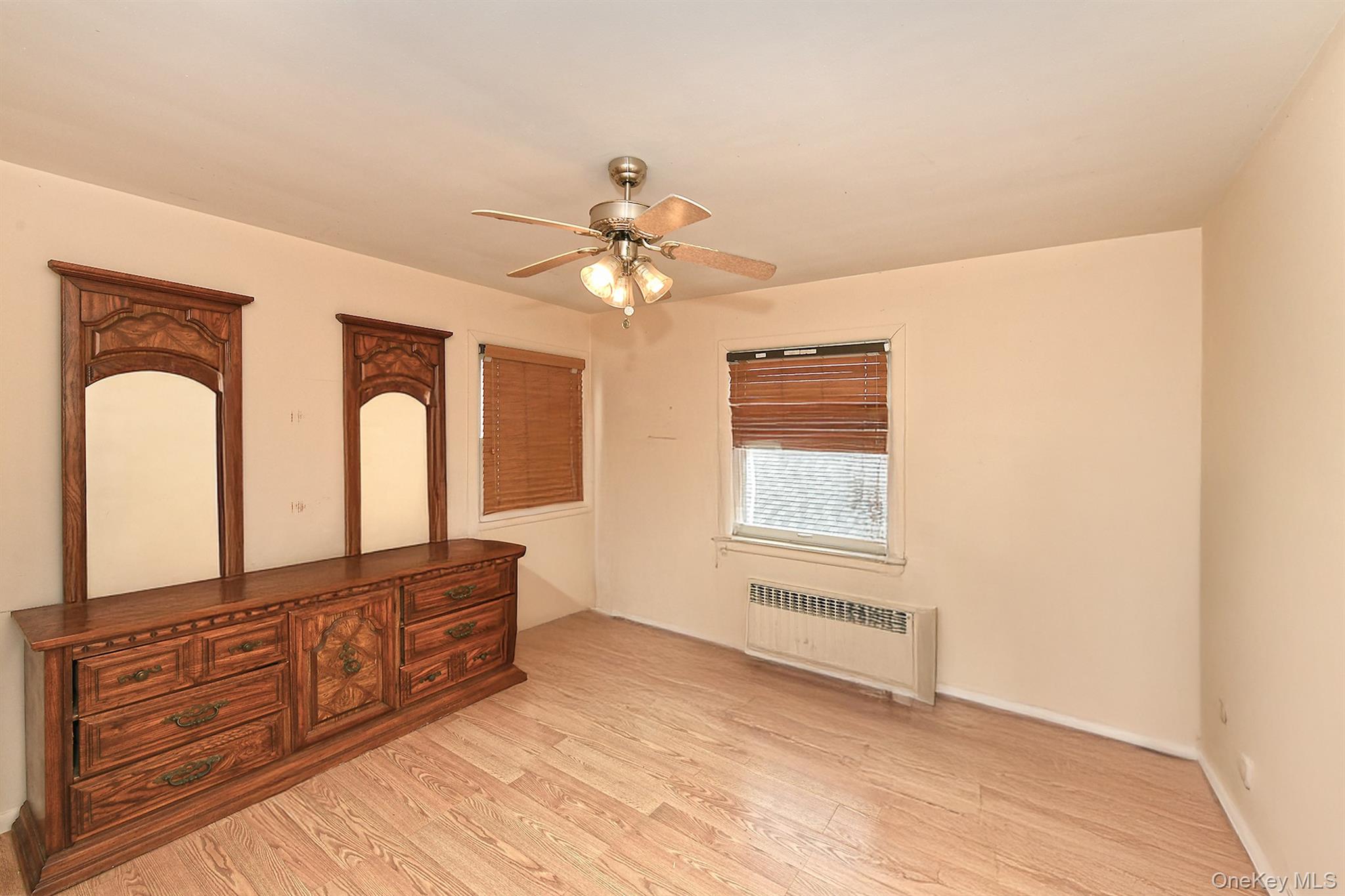 #20 photo, 540 W Olive Street, ناسو Long Beach , NY 11561