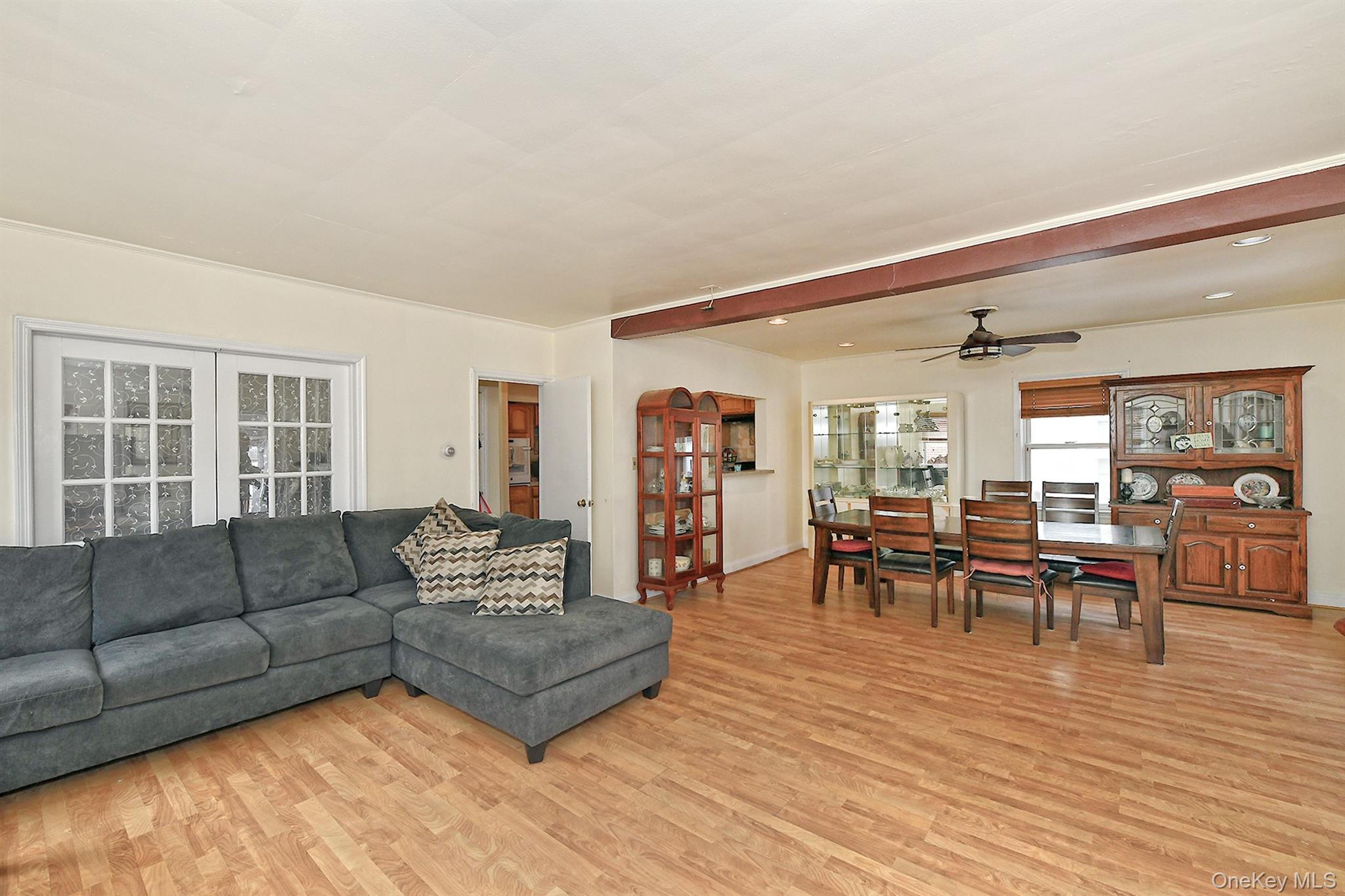 #7 photo, 540 W Olive Street, ناسو Long Beach , NY 11561