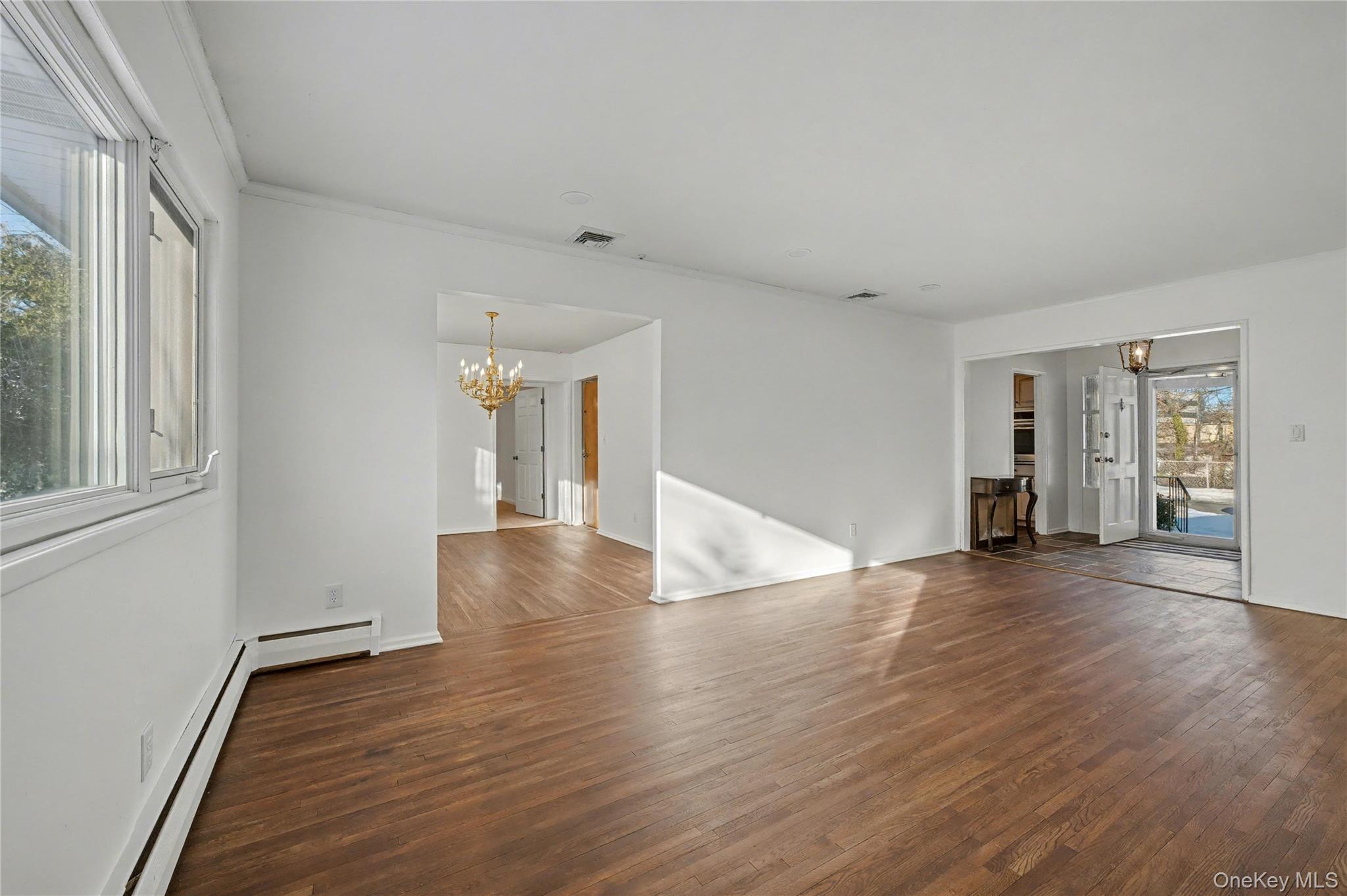 #6 photo, 38 Park Drive, Нассау ‖ Syosset , NY 11791