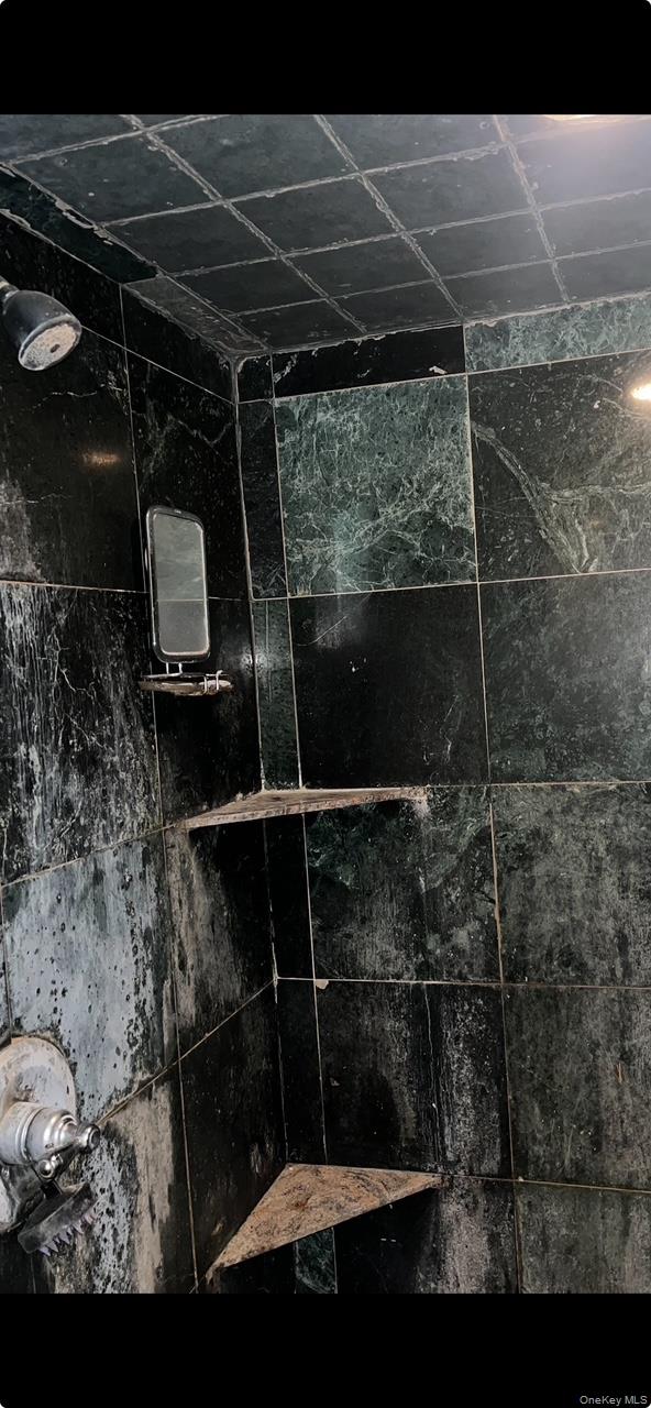 #3 photo, 16 park, Floral Park , NY 11001