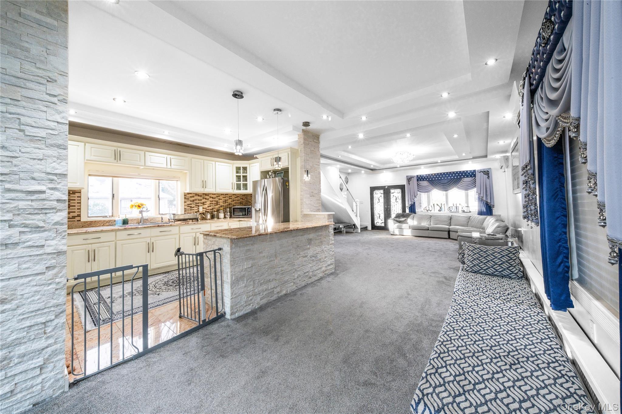 #4 photo, 16602 76th Avenue, Fresh Meadows , NY 11366