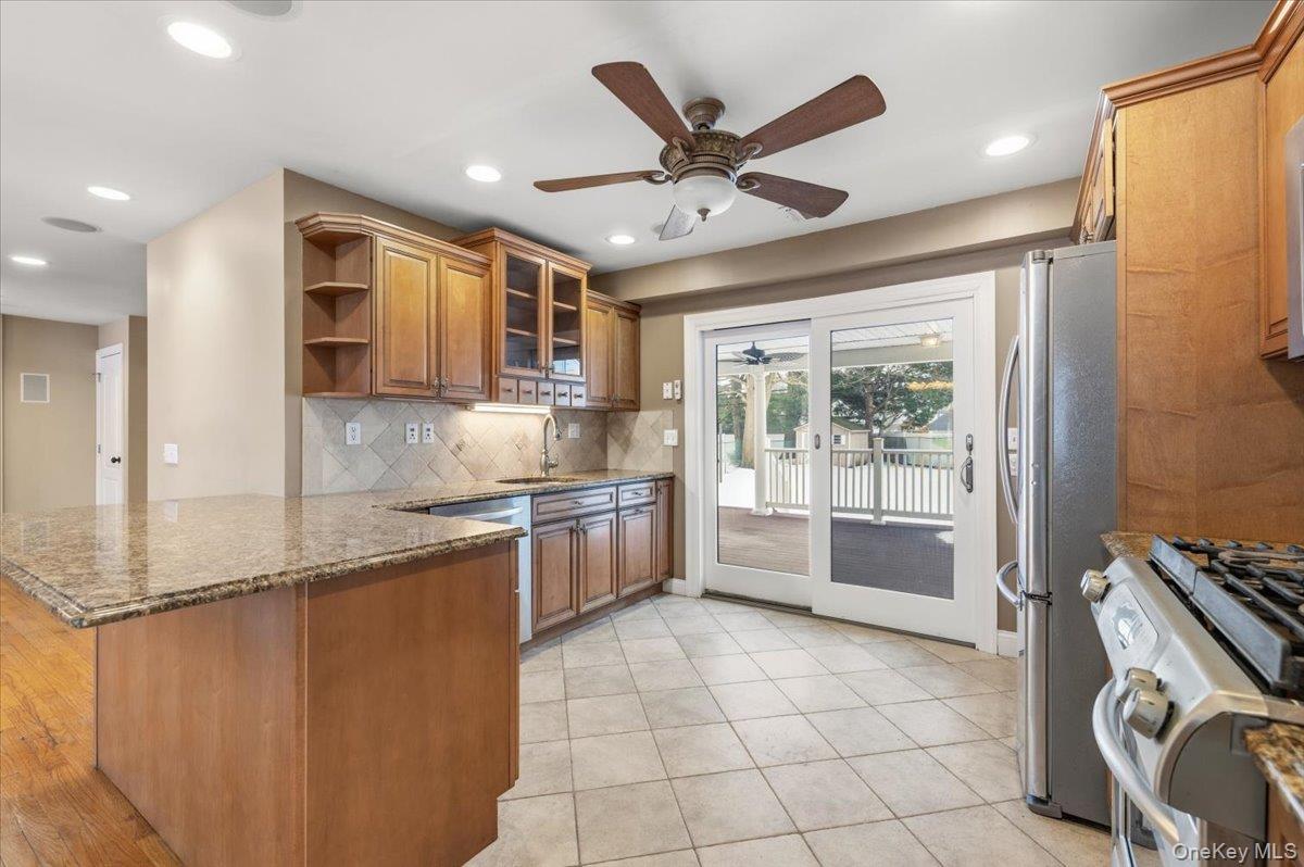 #10 photo, 234 S Pershing Avenue, ناسو Bethpage , NY 11714