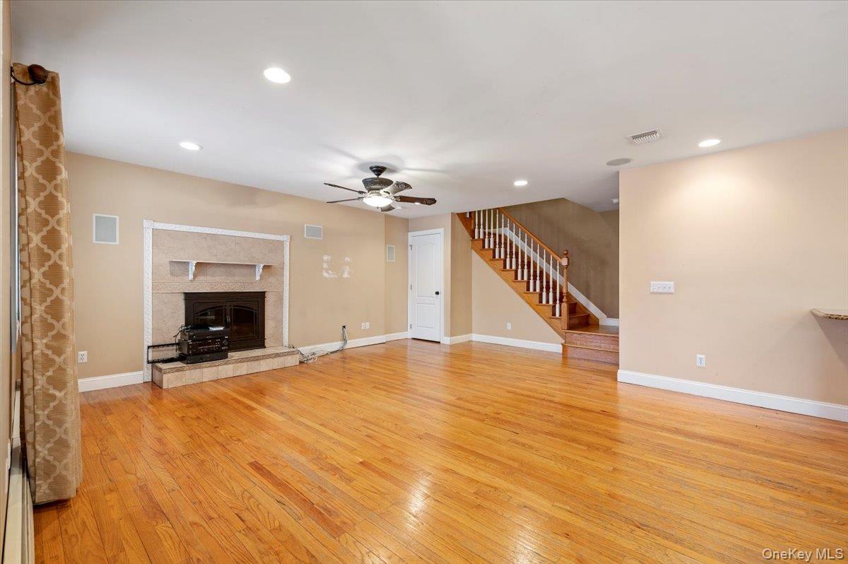 #3 photo, 234 S Pershing Avenue, ناسو Bethpage , NY 11714