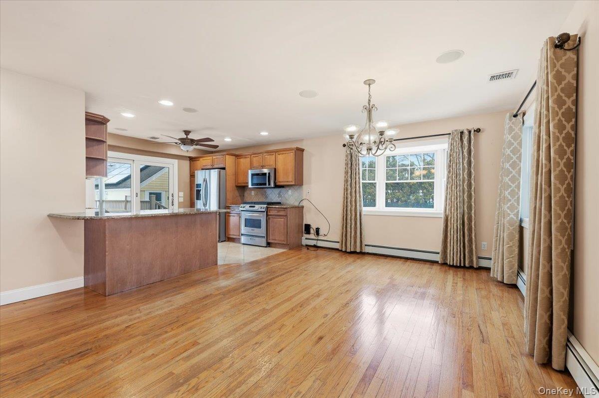 #6 photo, 234 S Pershing Avenue, ناسو Bethpage , NY 11714