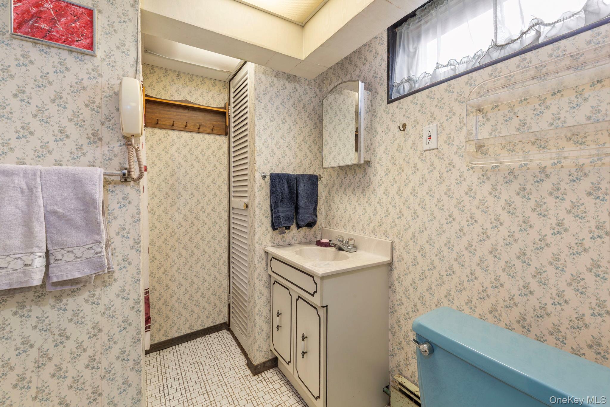 #13 photo, 738 Sprague Avenue, ناسو Franklin Square , NY 11010