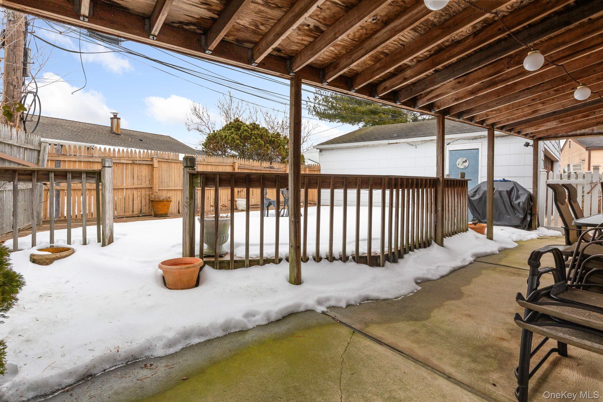 #16 photo, 738 Sprague Avenue, ناسو Franklin Square , NY 11010