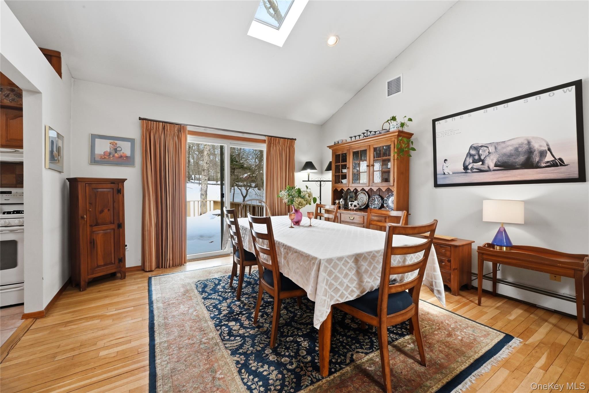 #2 photo, 318-B Mill Road, সাফোক কাউন্টি Manorville , NY 11949